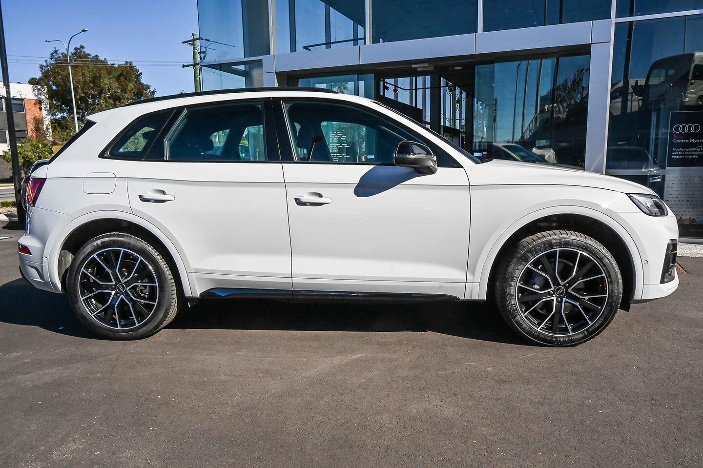 Image about Audi Q5 Sport 45 TFSI quattro S tronic