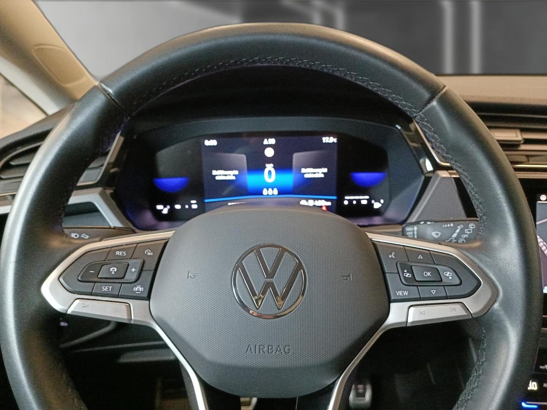 Volkswagen Touran Active