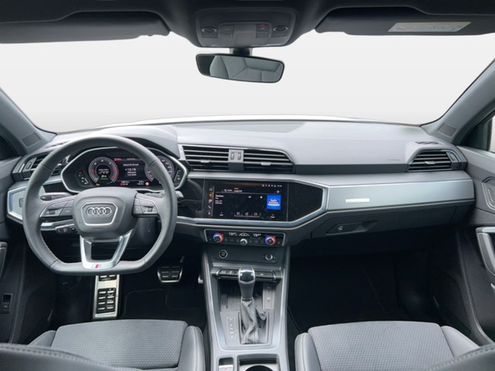 Audi Q3 – Bild 8