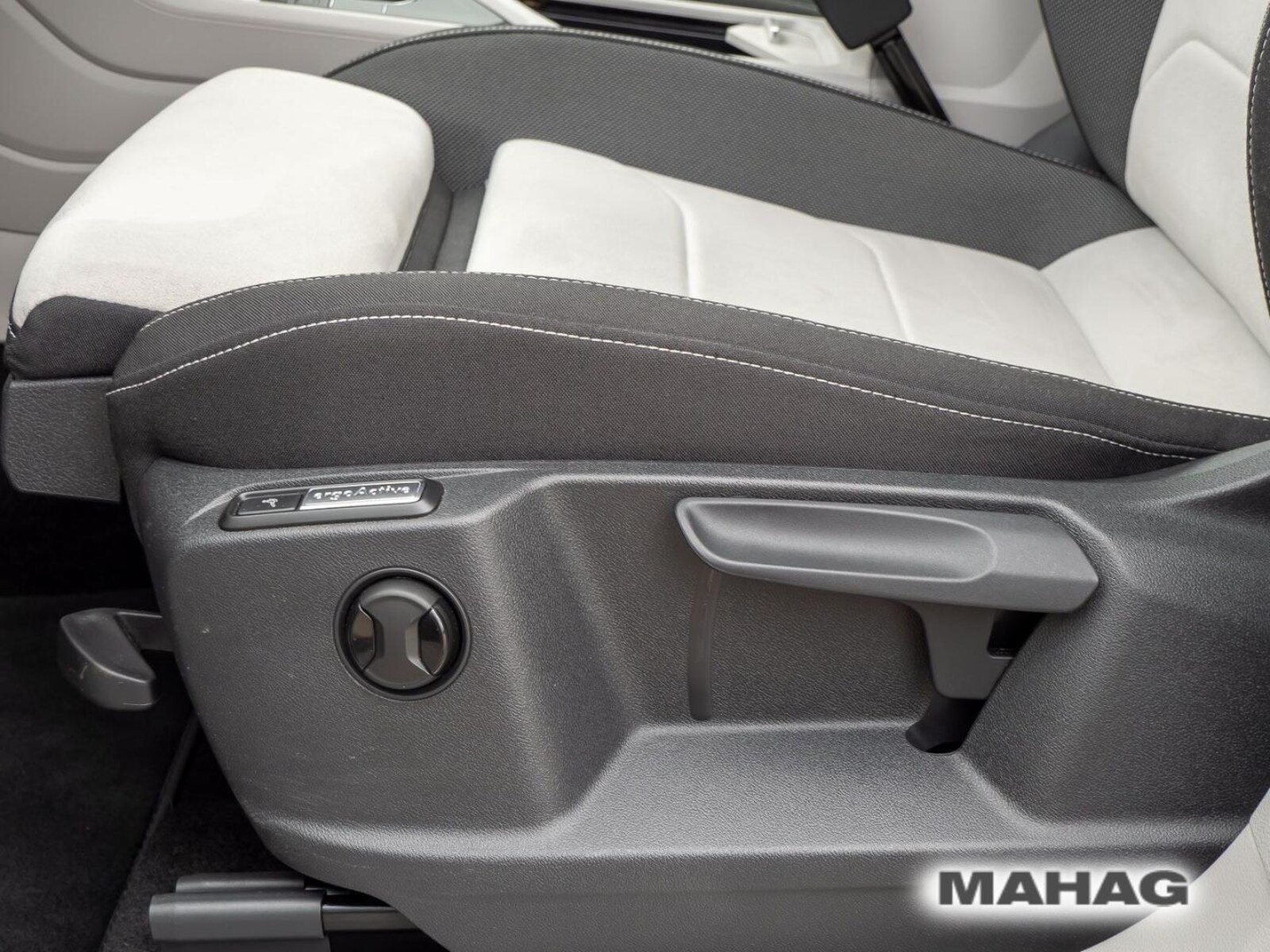 Volkswagen Tiguan – Bild 24