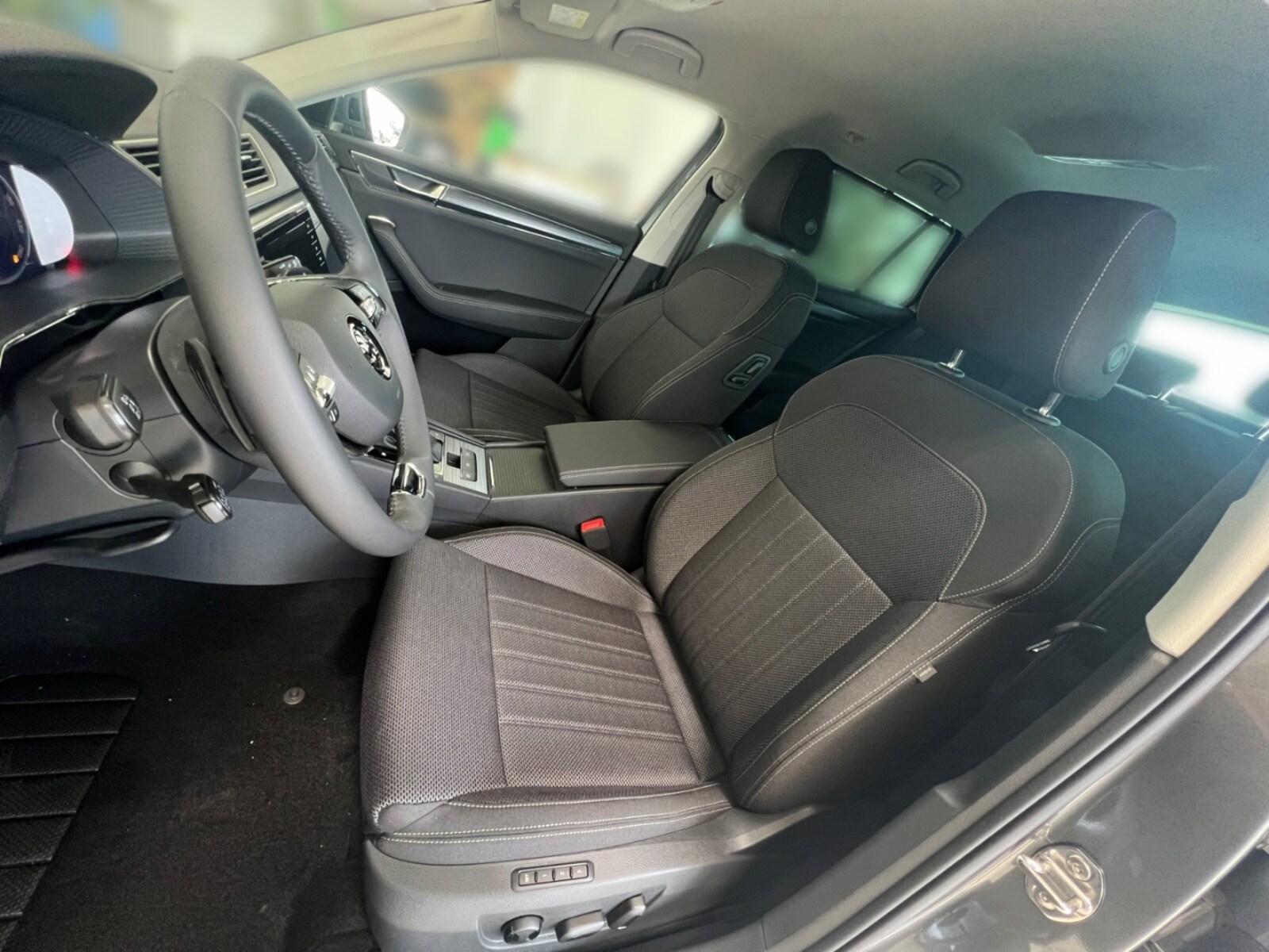 Škoda Superb Combi – Bild 6