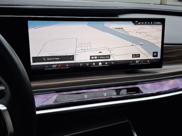 2023 BMW 760