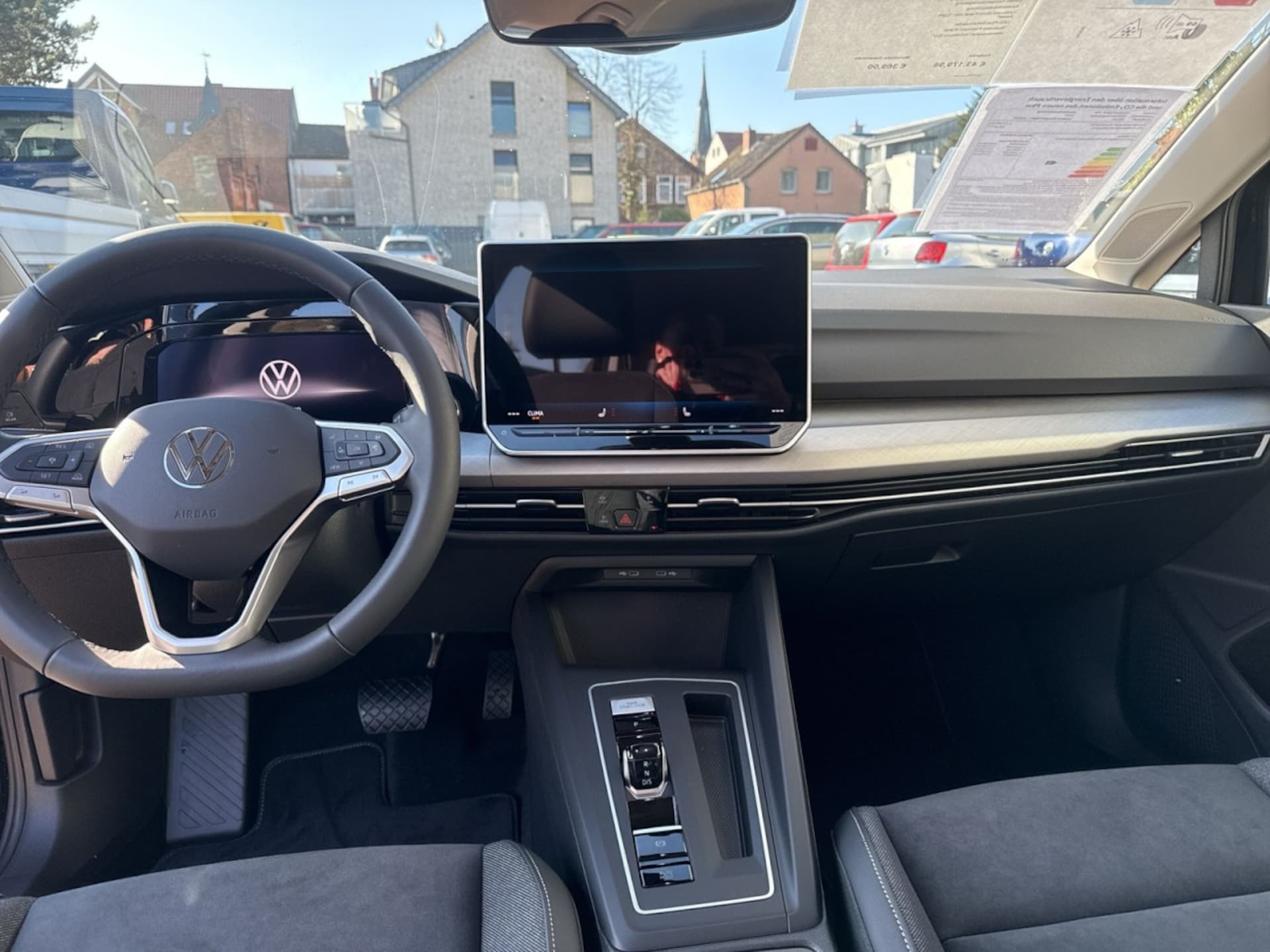 Volkswagen Golf Life