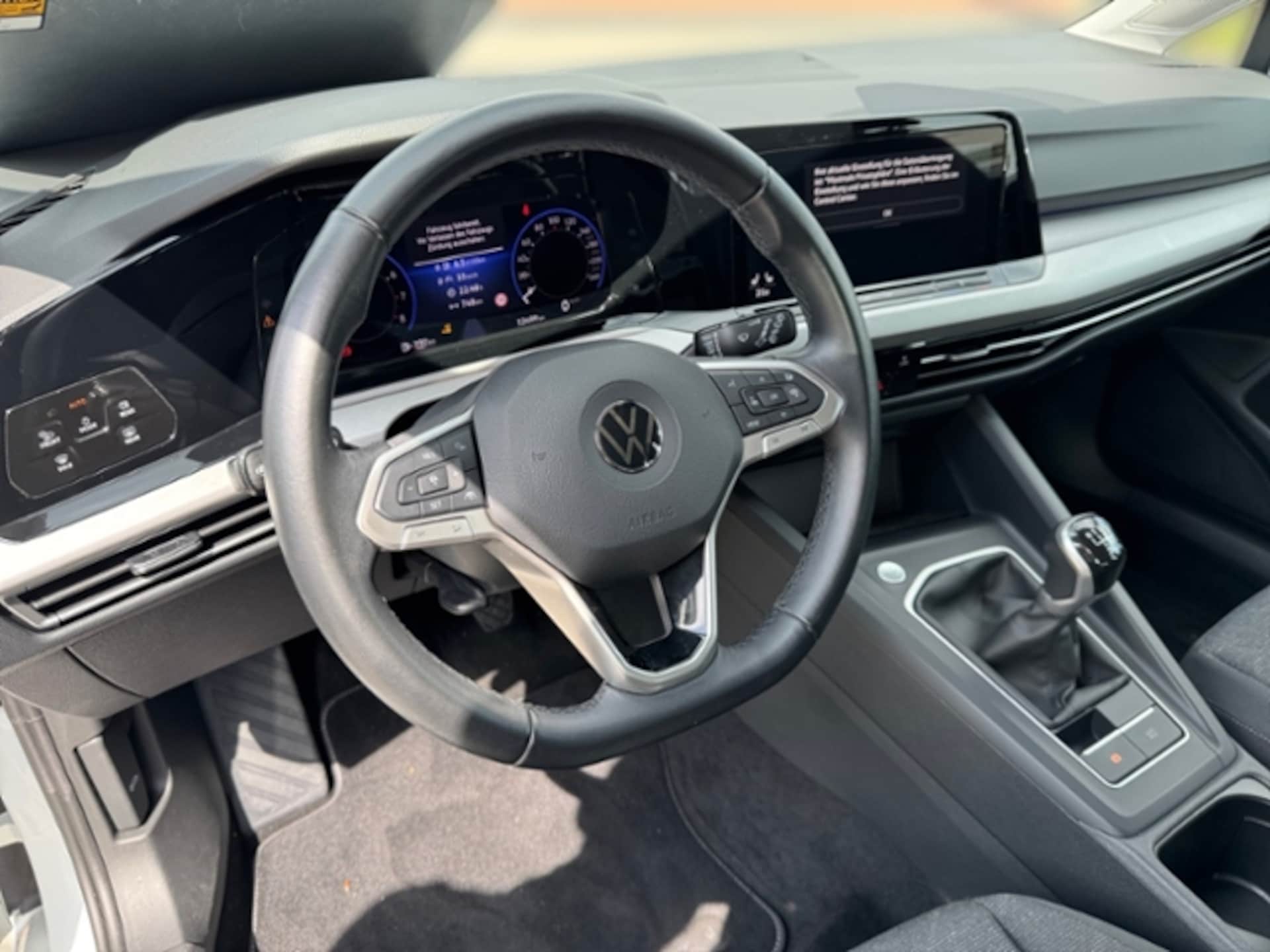 Volkswagen Golf Life