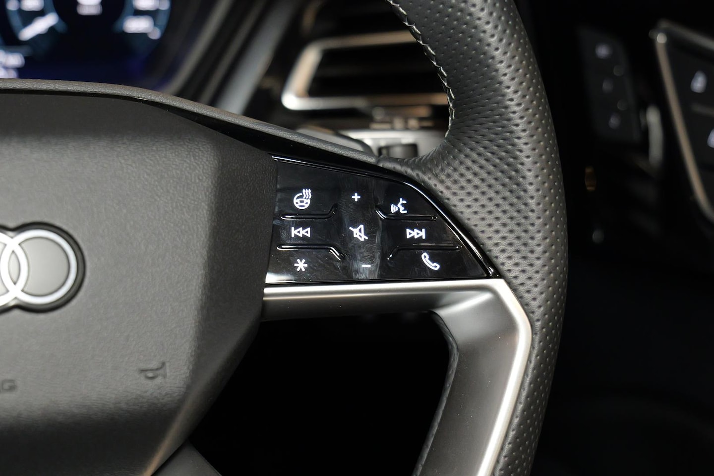 Image about Audi Q4 e-tron 55 e-tron quattro