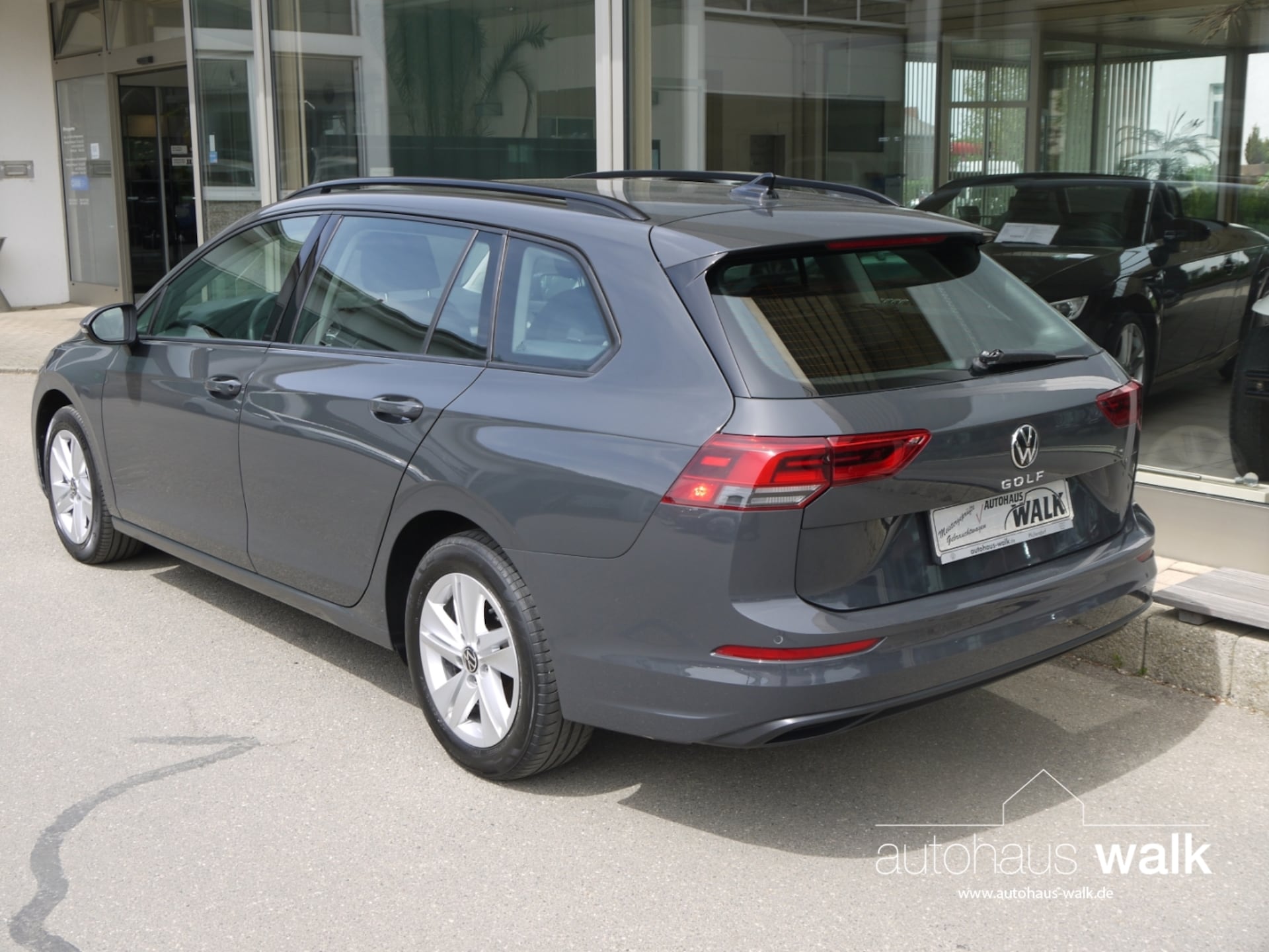Volkswagen Golf Variant Life