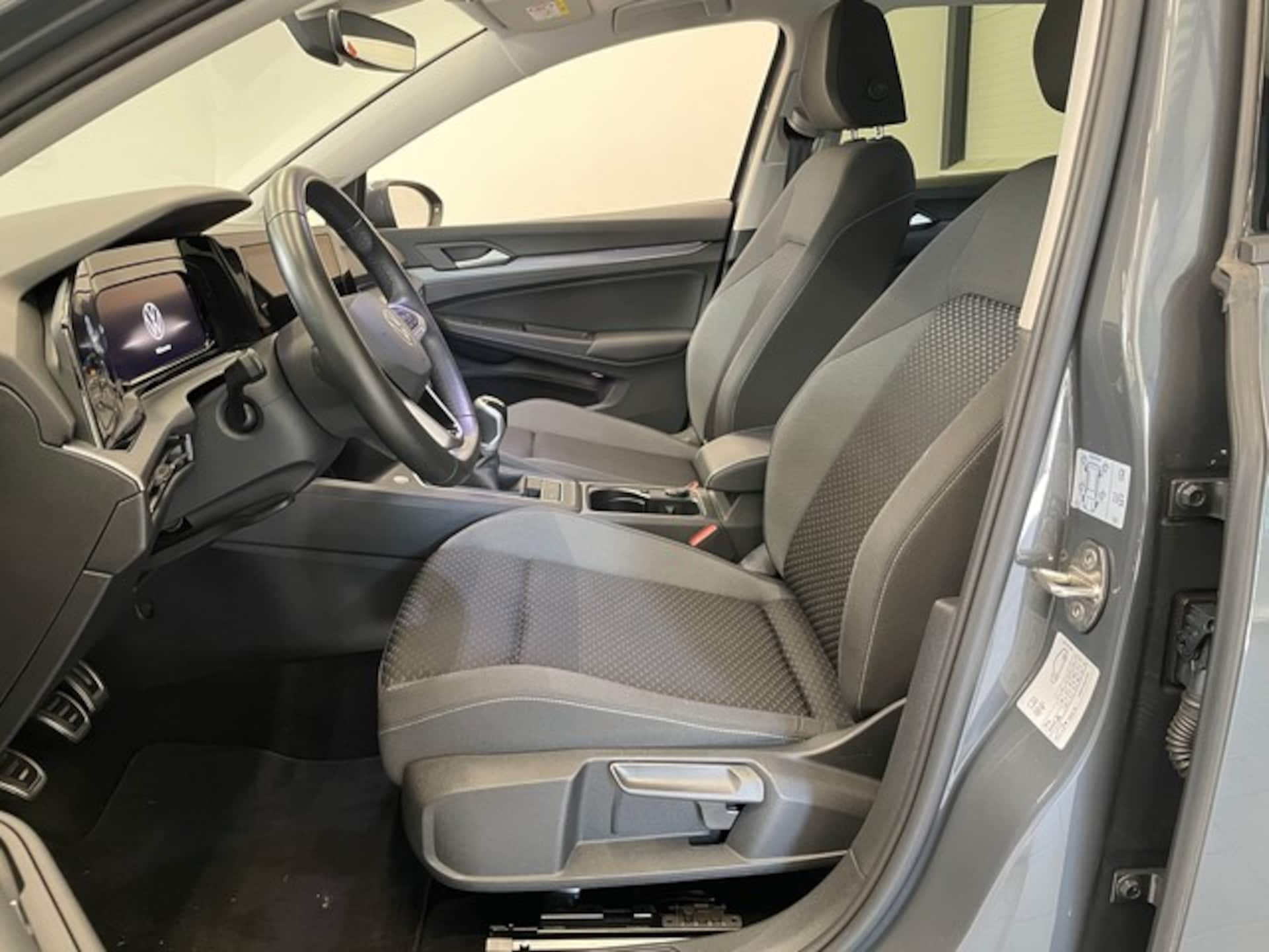 Volkswagen Golf Active