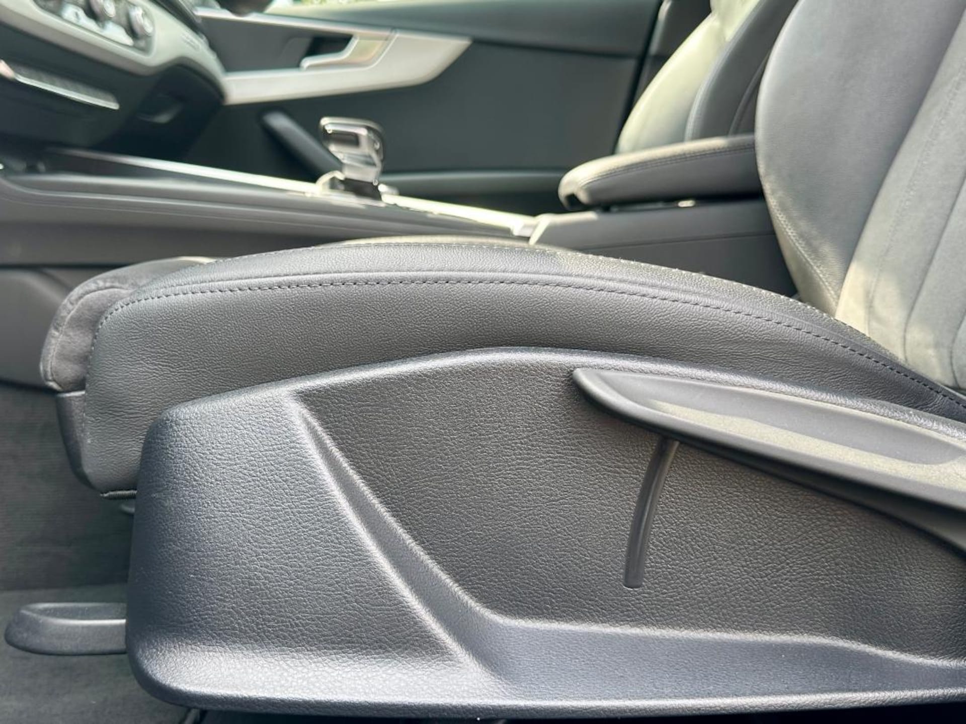 Audi A4 Avant S line
