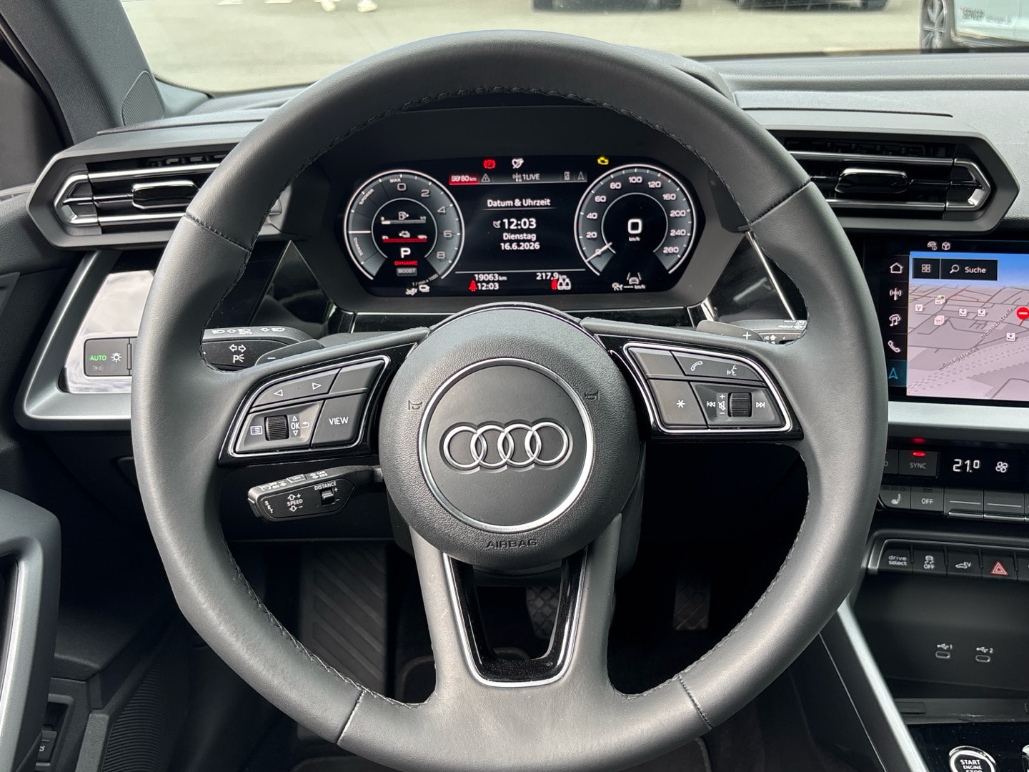 Bild über Audi A3 Sportback TFSI e TFSI e 150 kW S tronic - für weitere Informationen kontaktieren Sie den Audi Partner