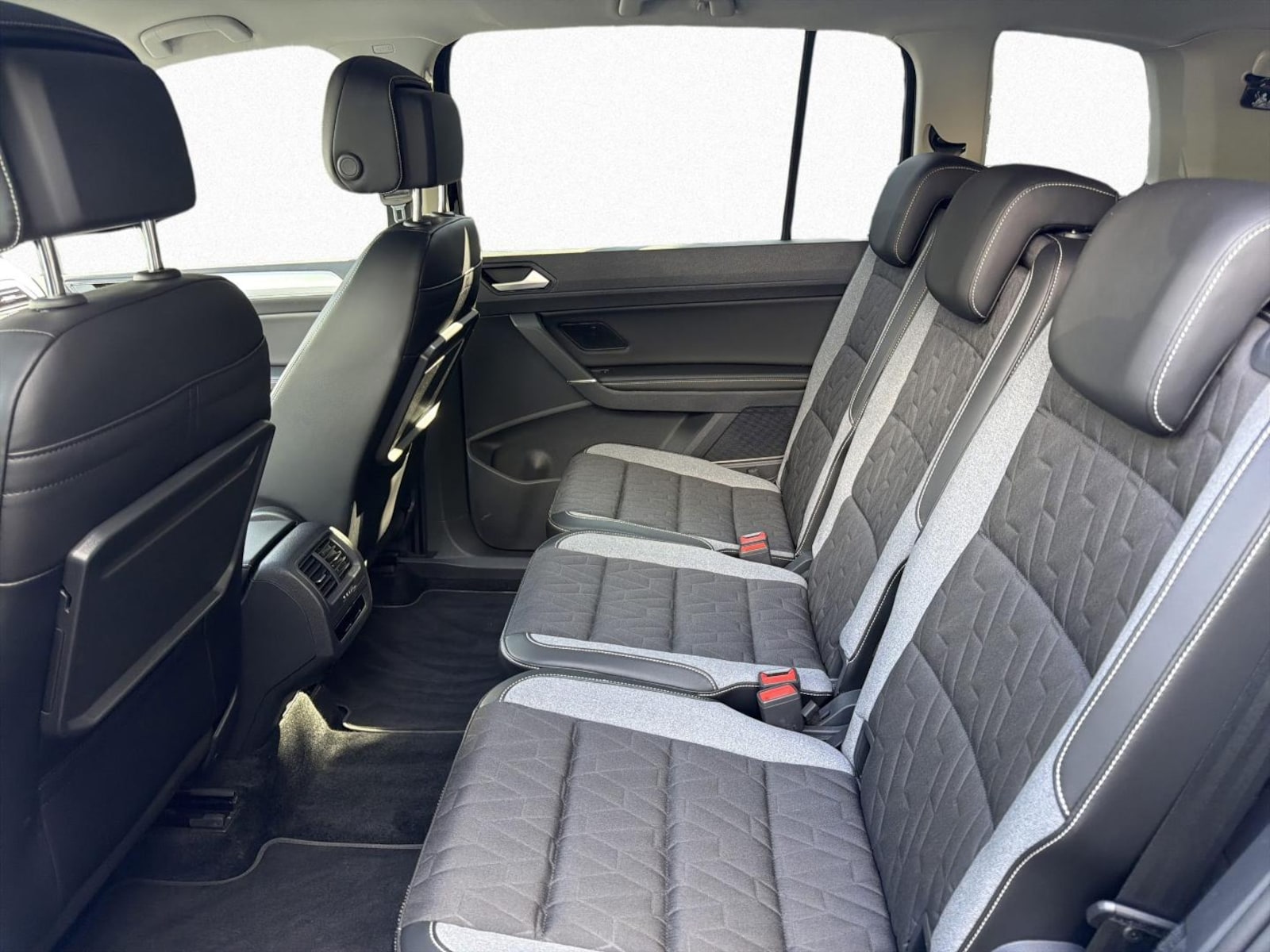 Volkswagen Touran – Bild 7