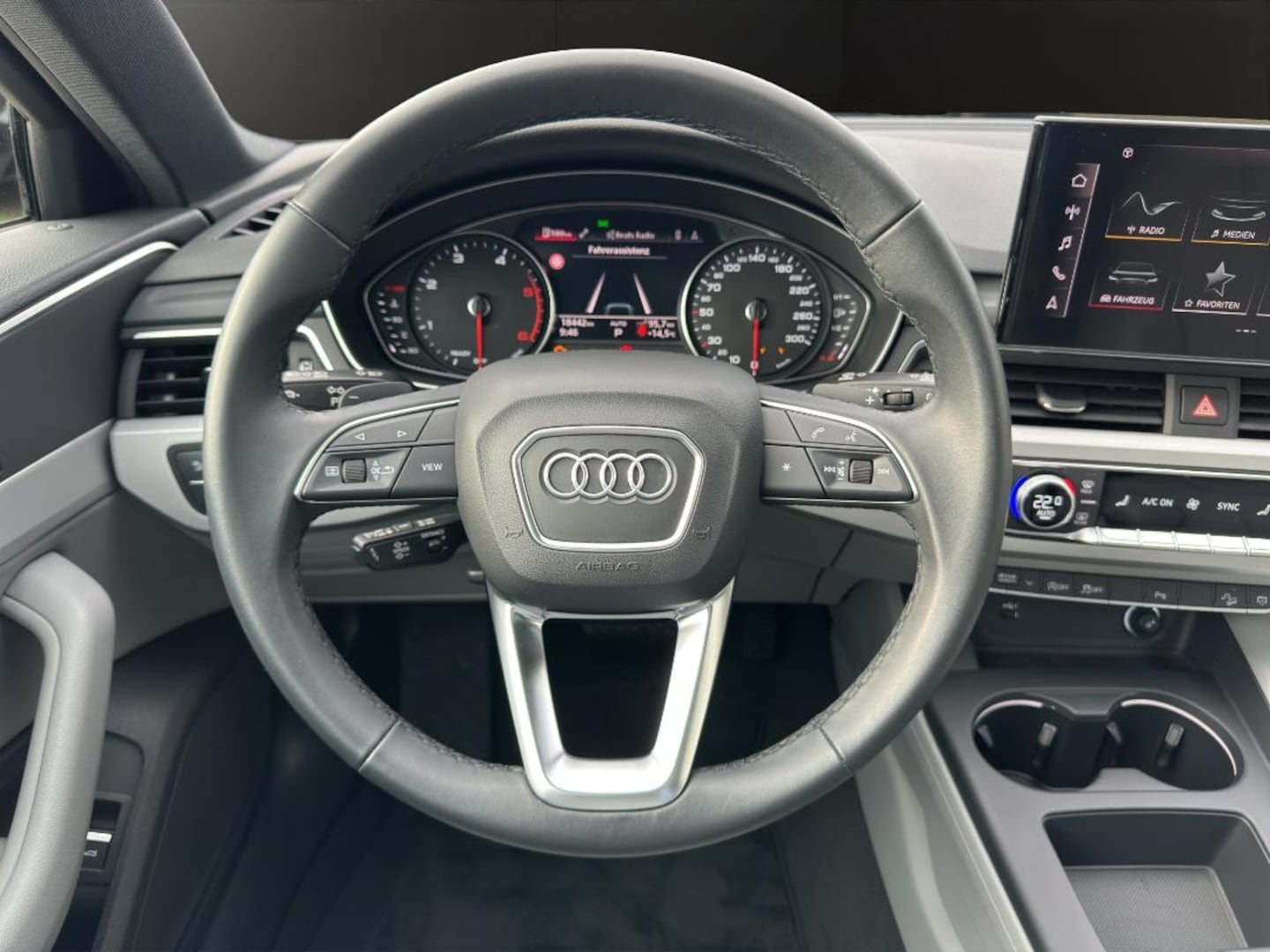 Bild über Audi A4 allroad quattro 40 TDI quattro S tronic - für weitere Informationen kontaktieren Sie den Audi Partner