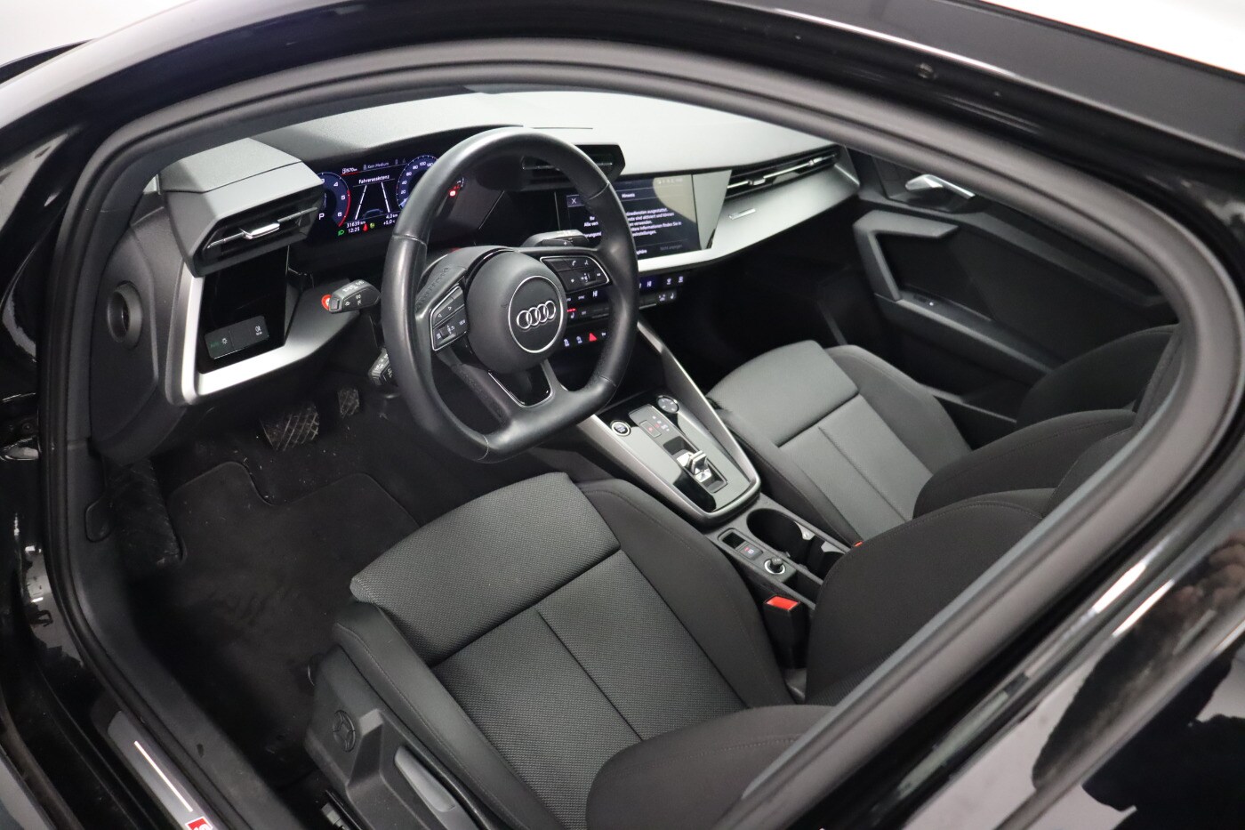 Image about Audi A3 Sportback S line 35 TDI S tronic