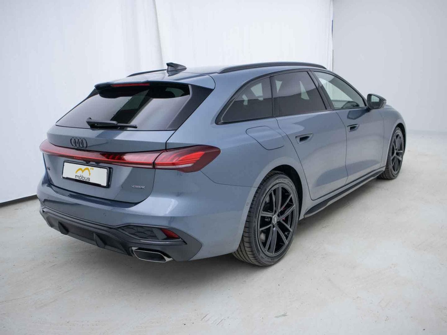 Bild über Audi A5 Avant e-hybrid e-hybrid quattro 270 kW S tronic - für weitere Informationen kontaktieren Sie den Audi Partner