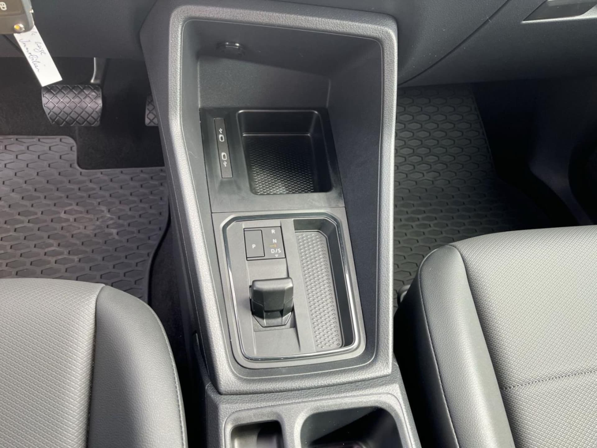 Volkswagen Caddy Basis-Modell