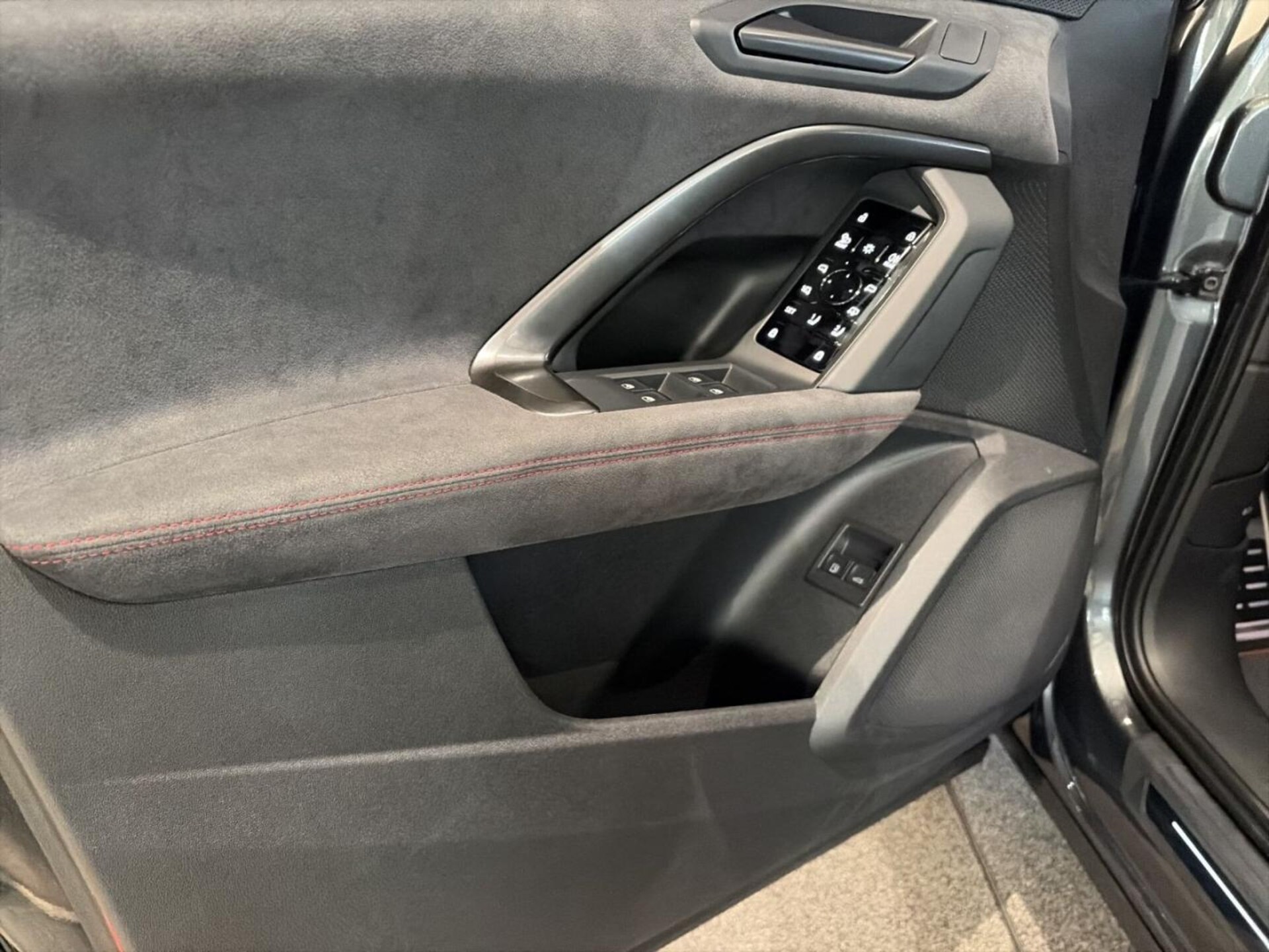 Audi Q5 SUV e-hybrid edition one