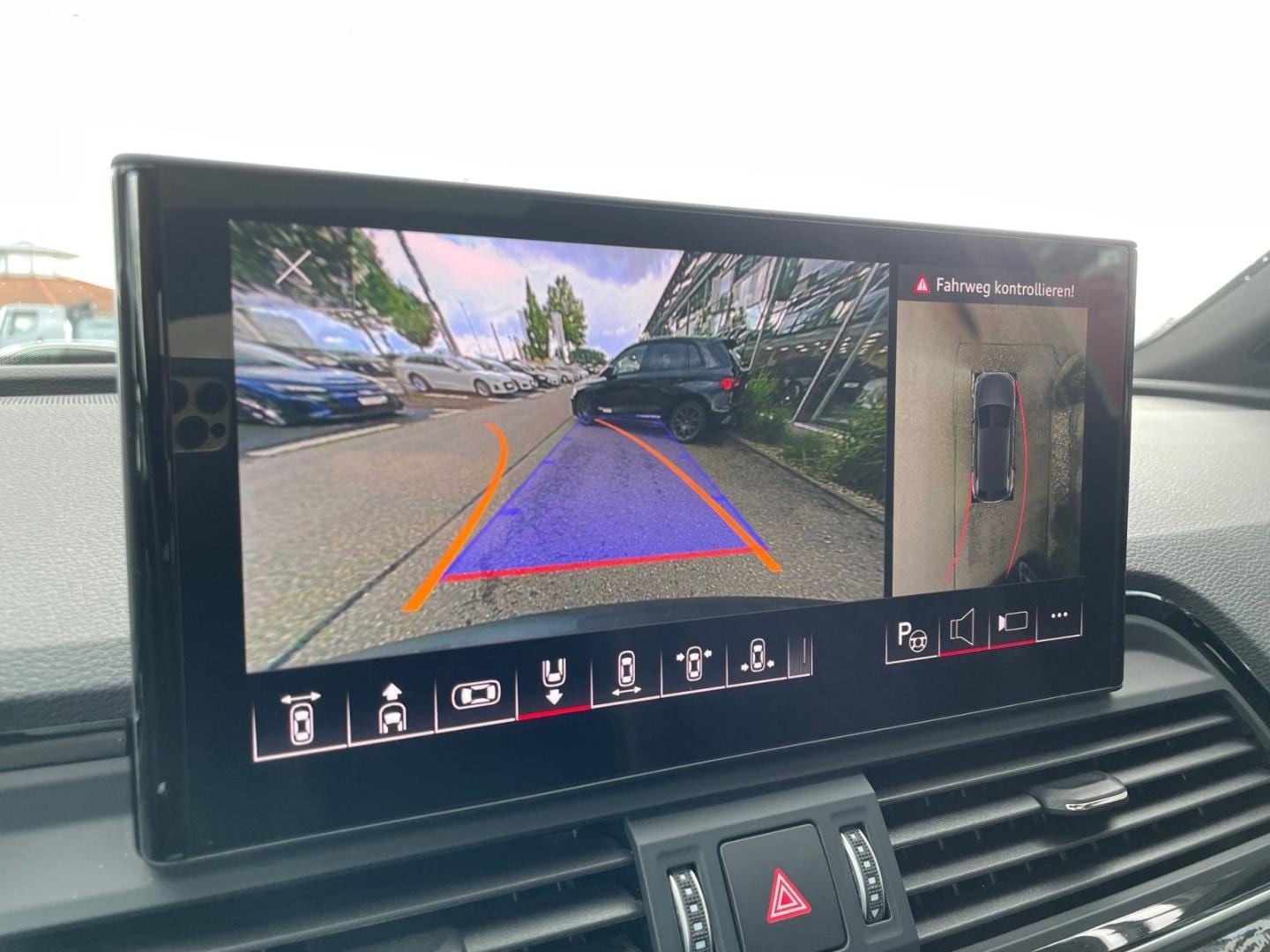 Bild über Audi SQ5 TDI tiptronic - für weitere Informationen kontaktieren Sie den Audi Partner