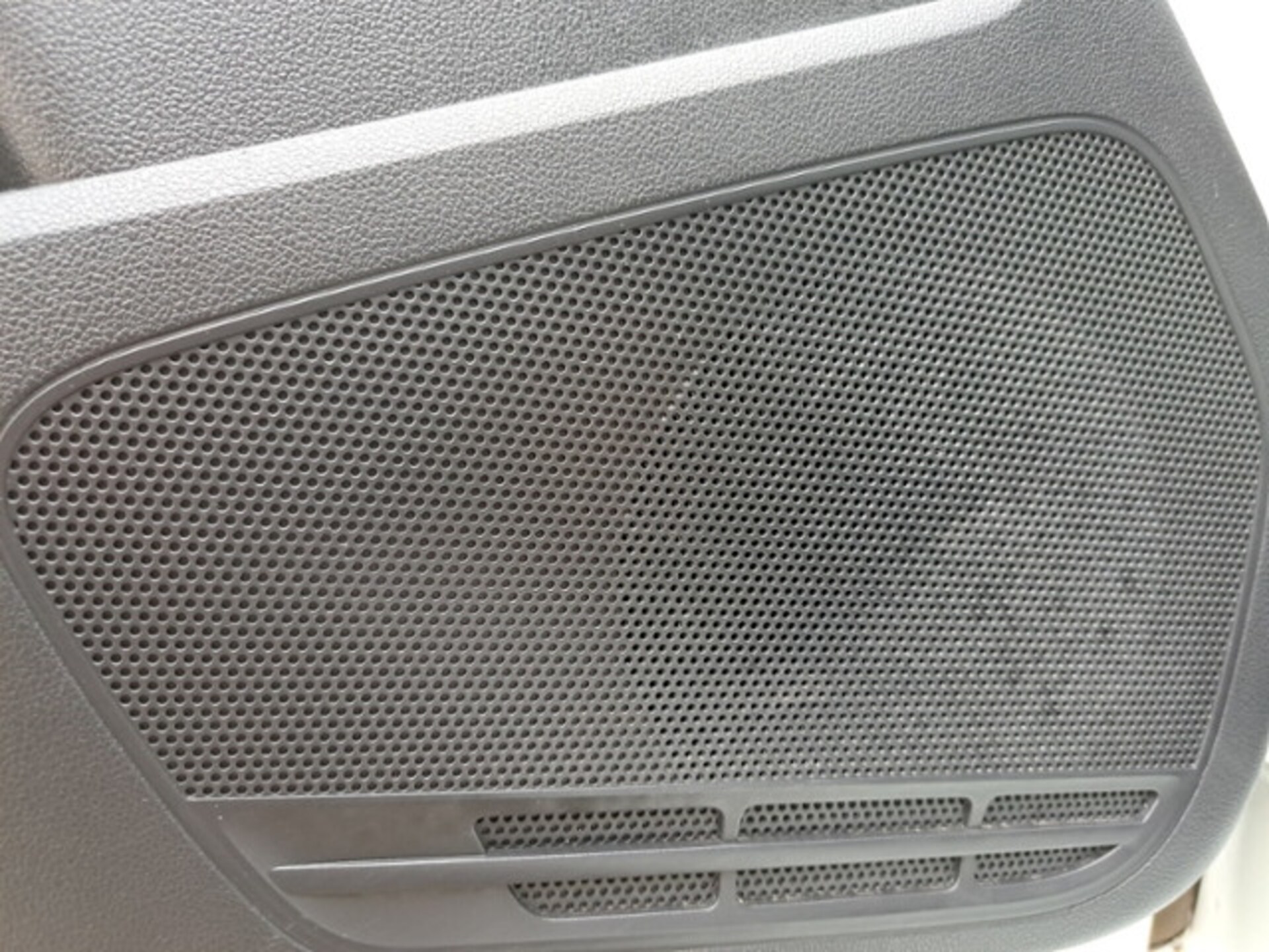 Volkswagen e-up! UNITED