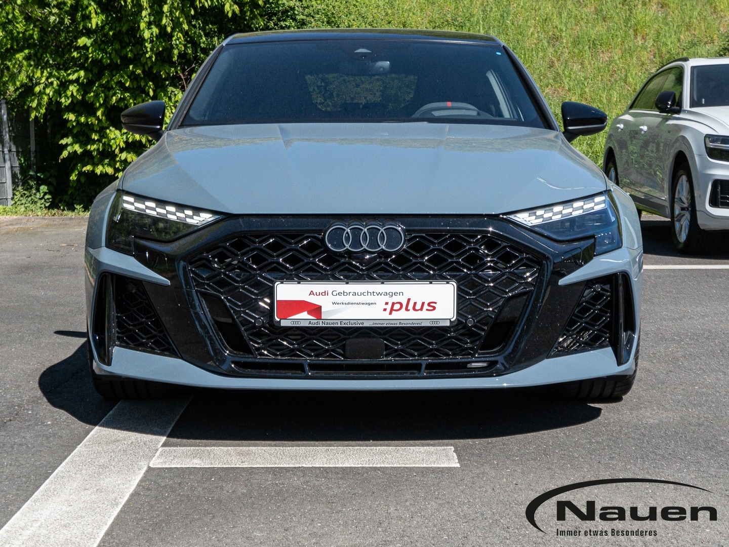 Bild über Audi RS 3 Sportback TFSI quattro S tronic - für weitere Informationen kontaktieren Sie den Audi Partner