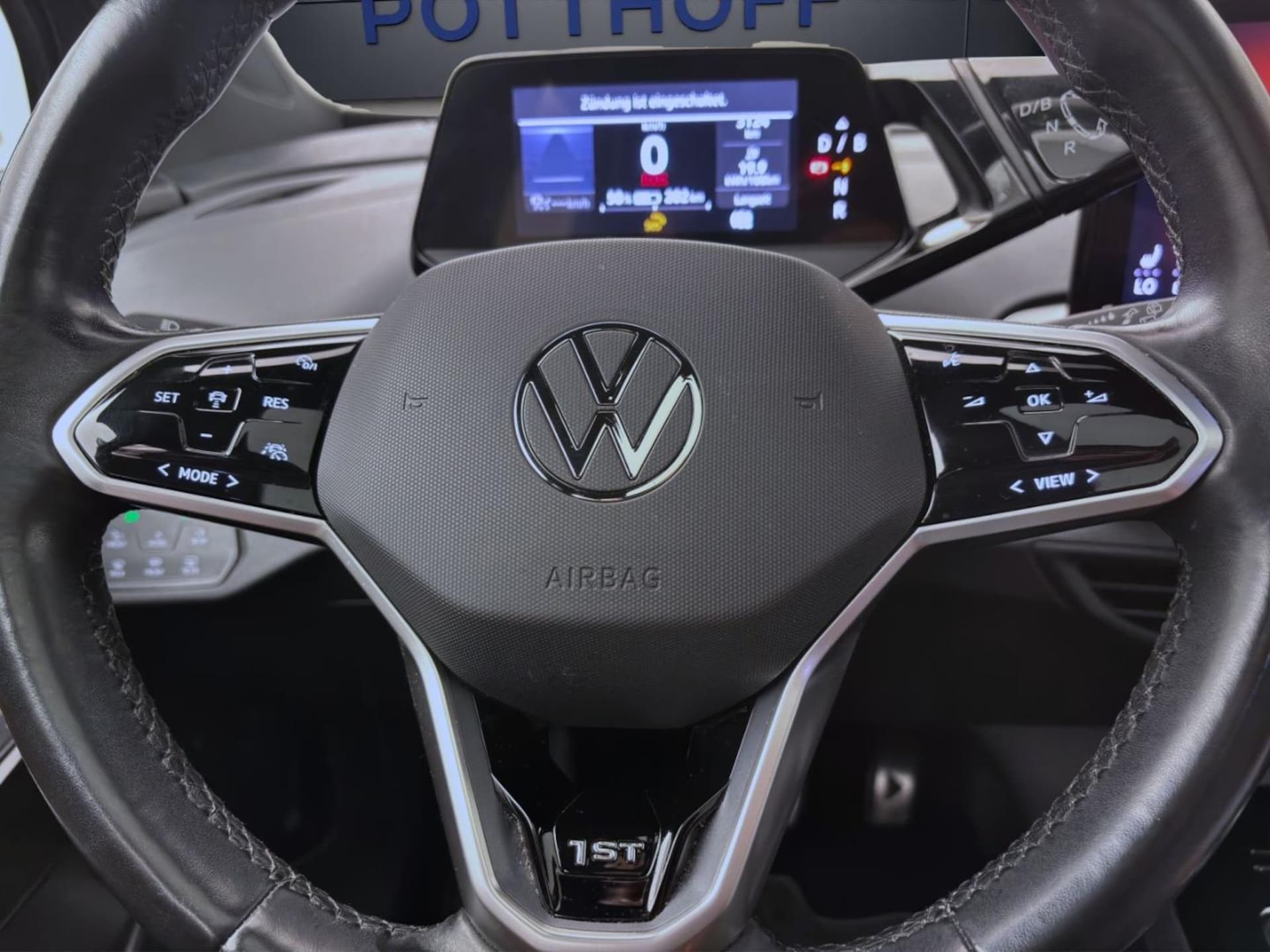 Volkswagen ID.4 1st Max