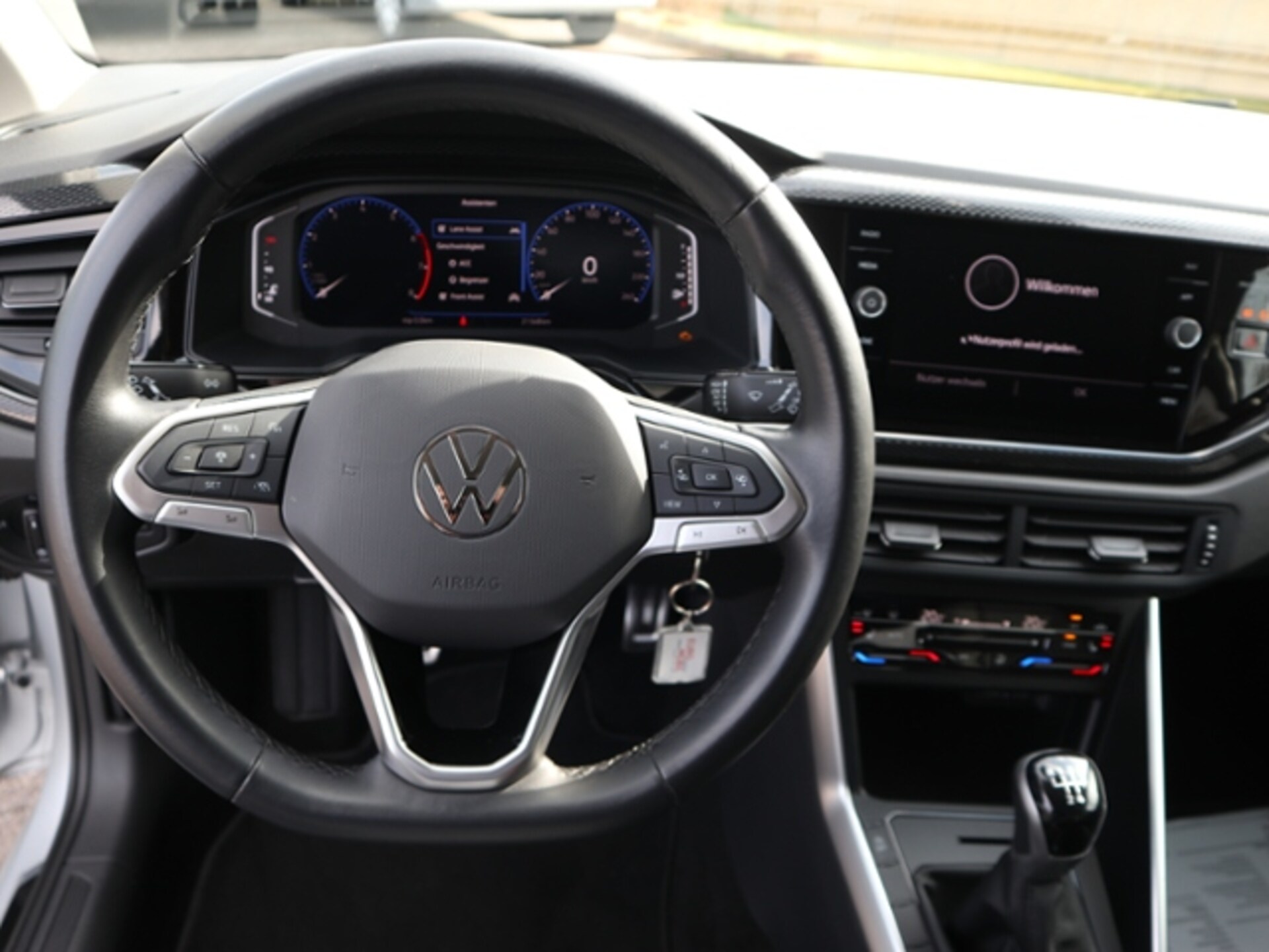 Volkswagen Polo Active
