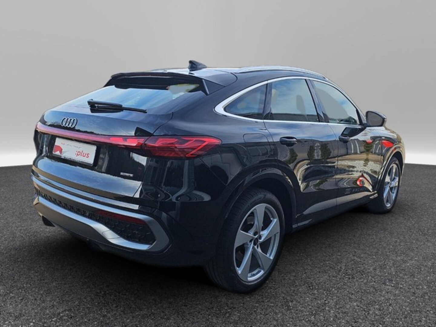Bild über Audi Q5 Sportback TDI quattro 150 kW S tronic - für weitere Informationen kontaktieren Sie den Audi Partner