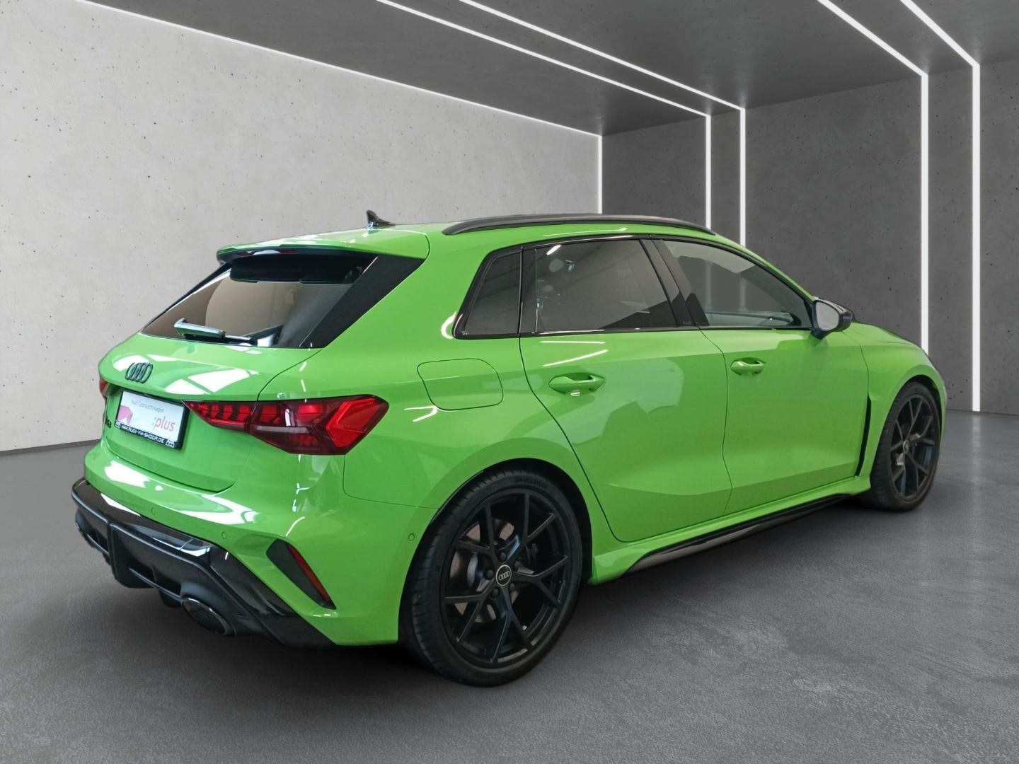 Bild über Audi RS 3 Sportback TFSI quattro 294 kW S tronic - für weitere Informationen kontaktieren Sie den Audi Partner