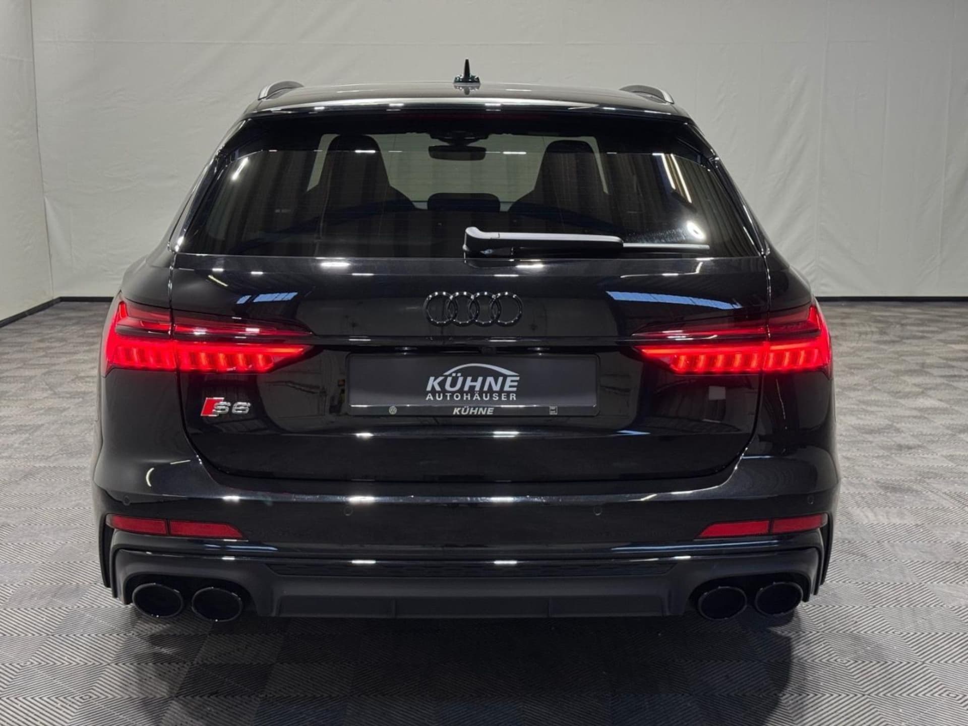 Audi S6 Avant