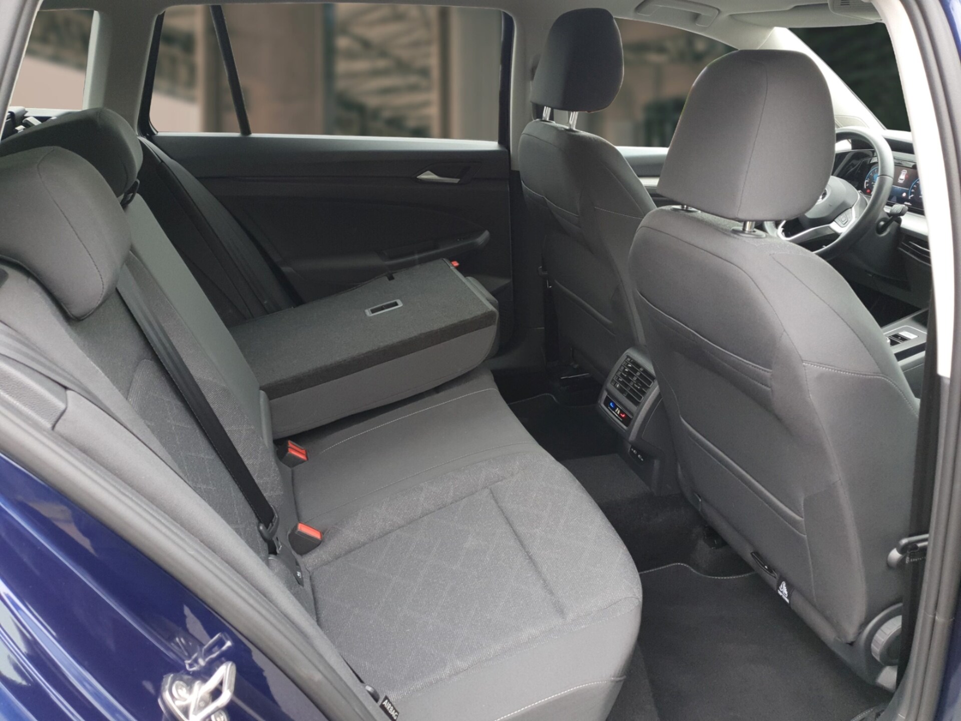 Volkswagen Golf Variant Life