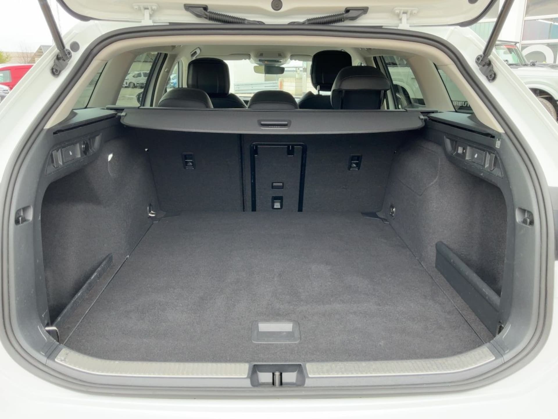 Volkswagen Passat Business