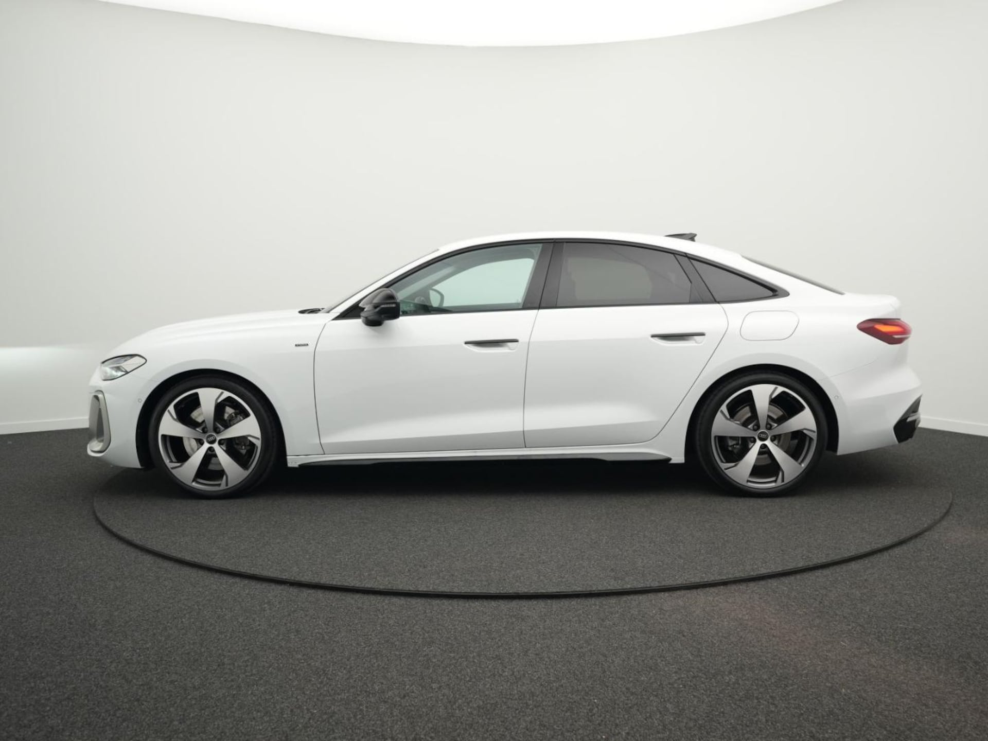 Audi A5 Limousine e-hybrid edition one