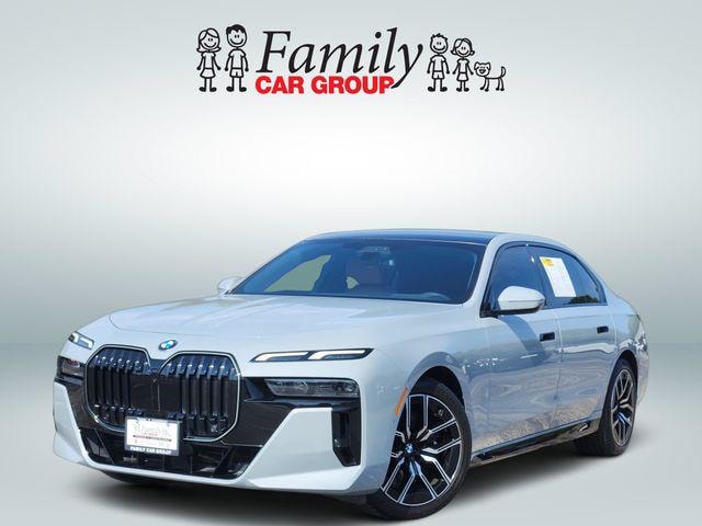 2026 BMW 740i