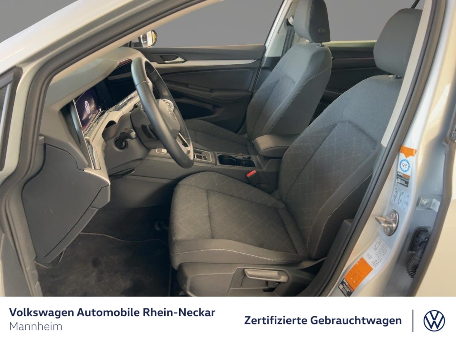 Volkswagen Golf Life