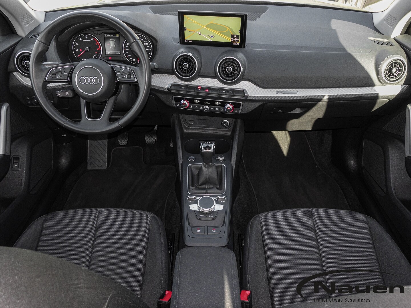 Image about Audi Q2 35 TFSI Schaltgetriebe