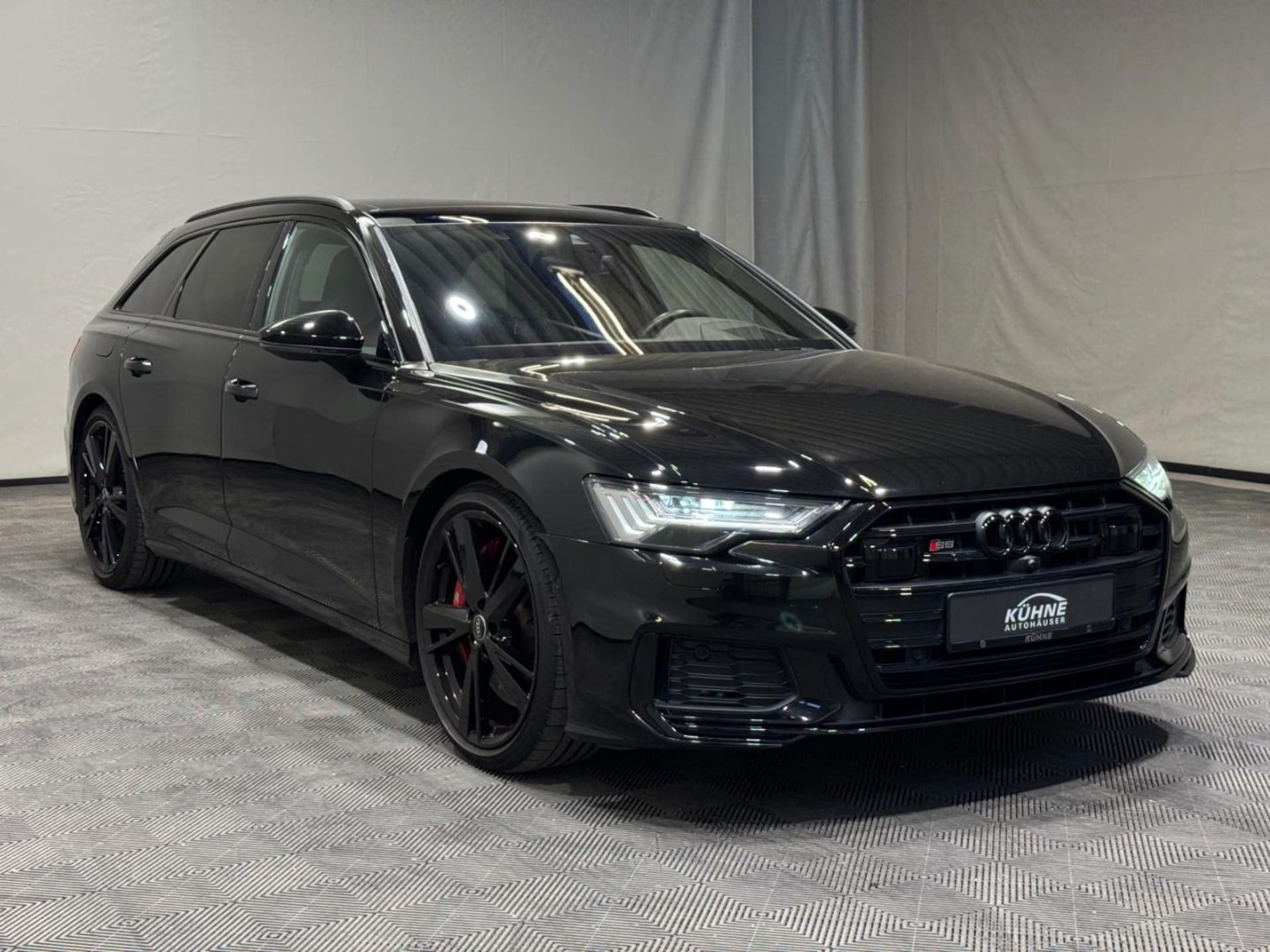 Audi S6 Avant