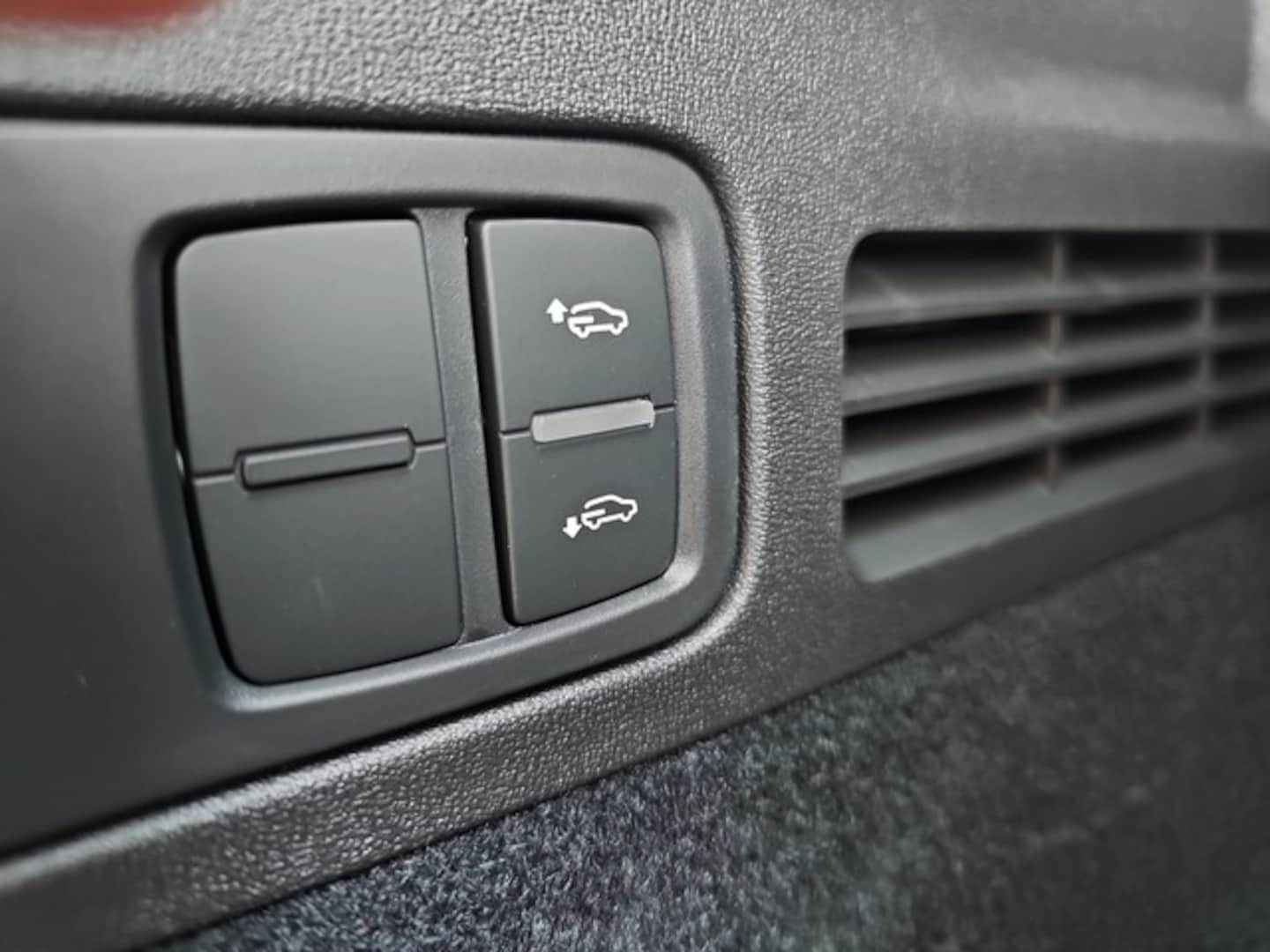 Bild über Audi Q5 Sportback TDI quattro 150 kW S tronic - für weitere Informationen kontaktieren Sie den Audi Partner