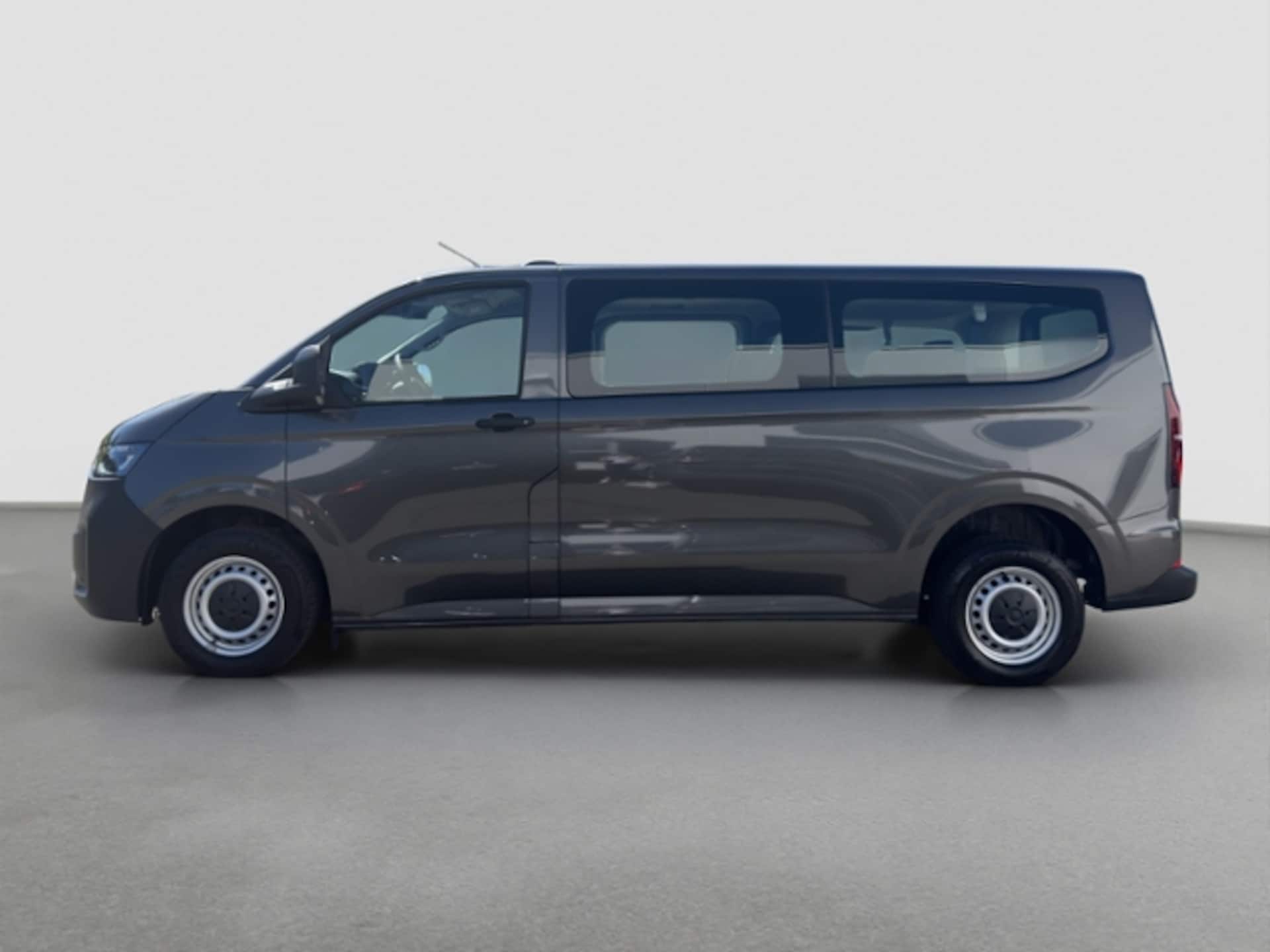 Volkswagen Transporter Kombi langer Radstand