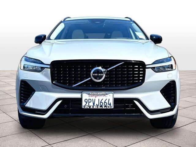 2025 Volvo XC60 Plug-In Hybrid