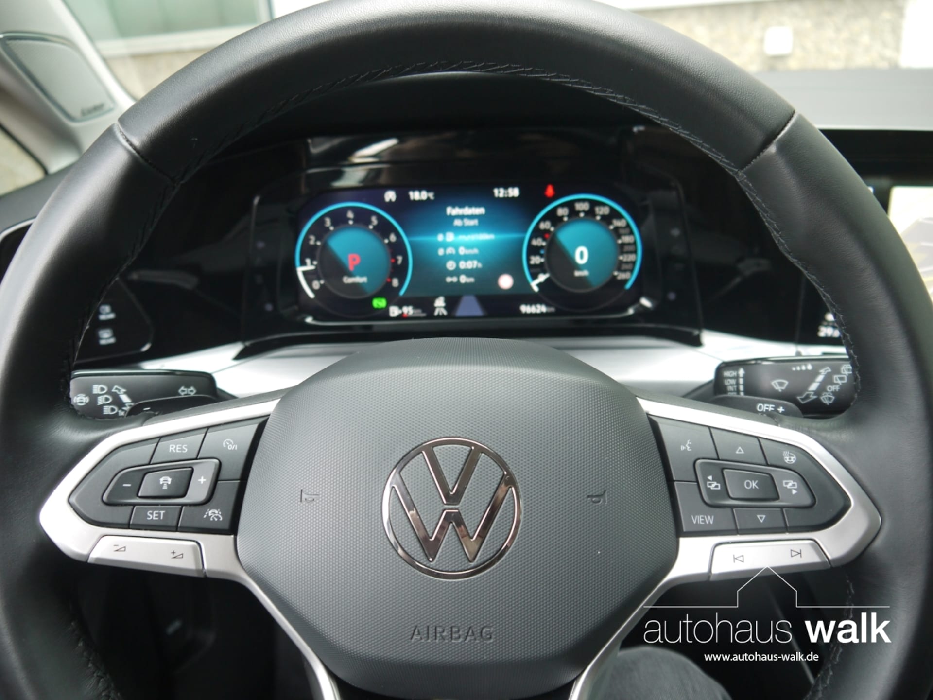 Volkswagen Golf Variant Style