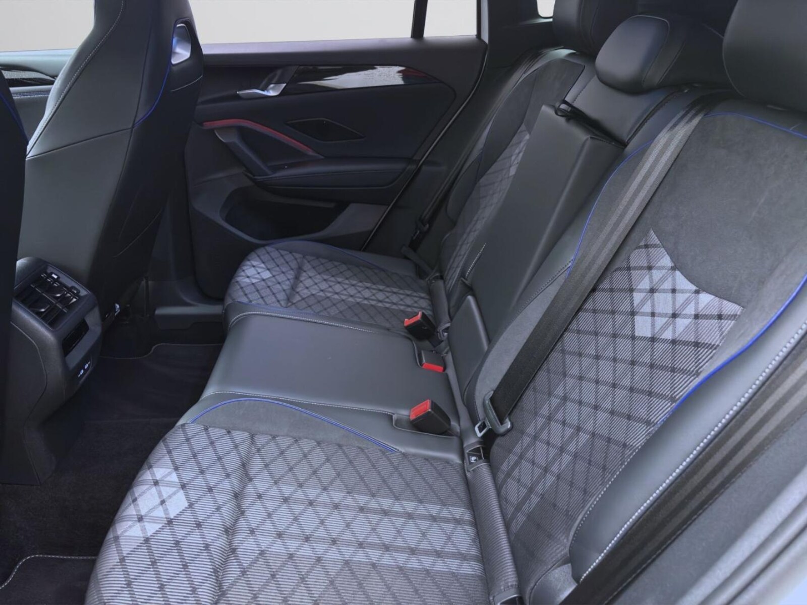 Volkswagen Tiguan – Bild 16