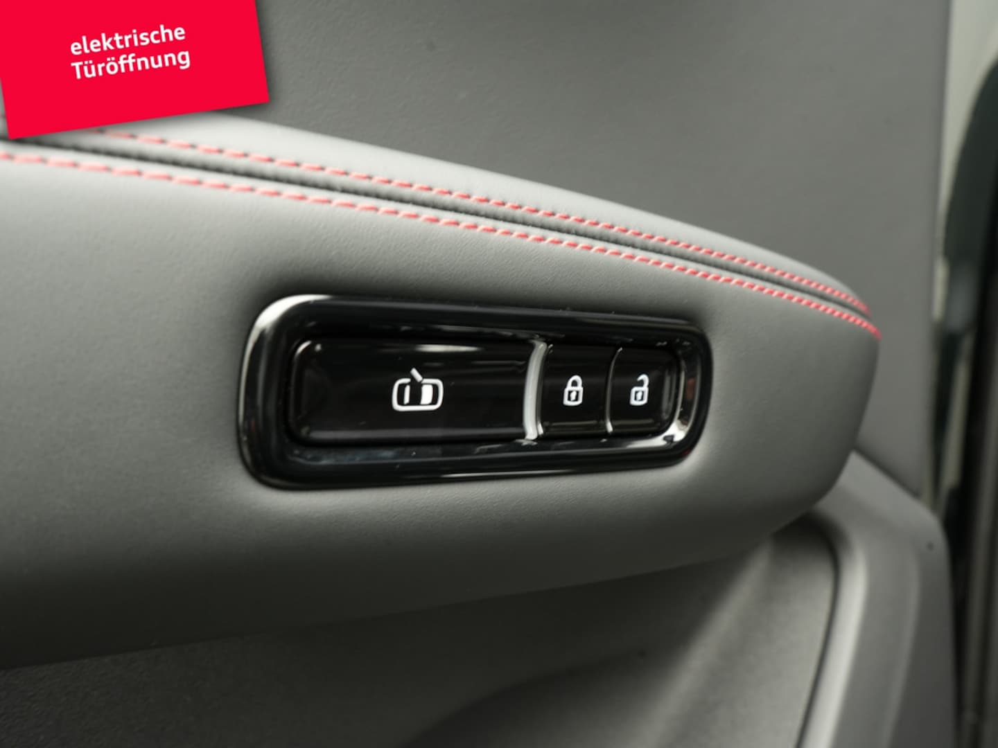 Bild über Audi Q7 SUV TDI quattro 220 kW tiptronic - für weitere Informationen kontaktieren Sie den Audi Partner