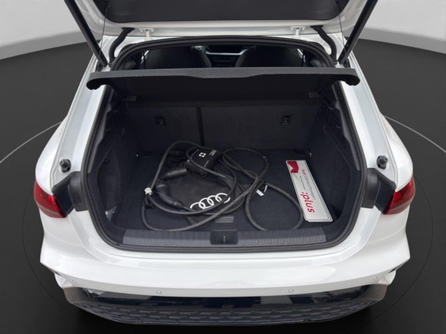 Bild über Audi A3 Sportback TFSI e TFSI e 200 kW S tronic - für weitere Informationen kontaktieren Sie den Audi Partner