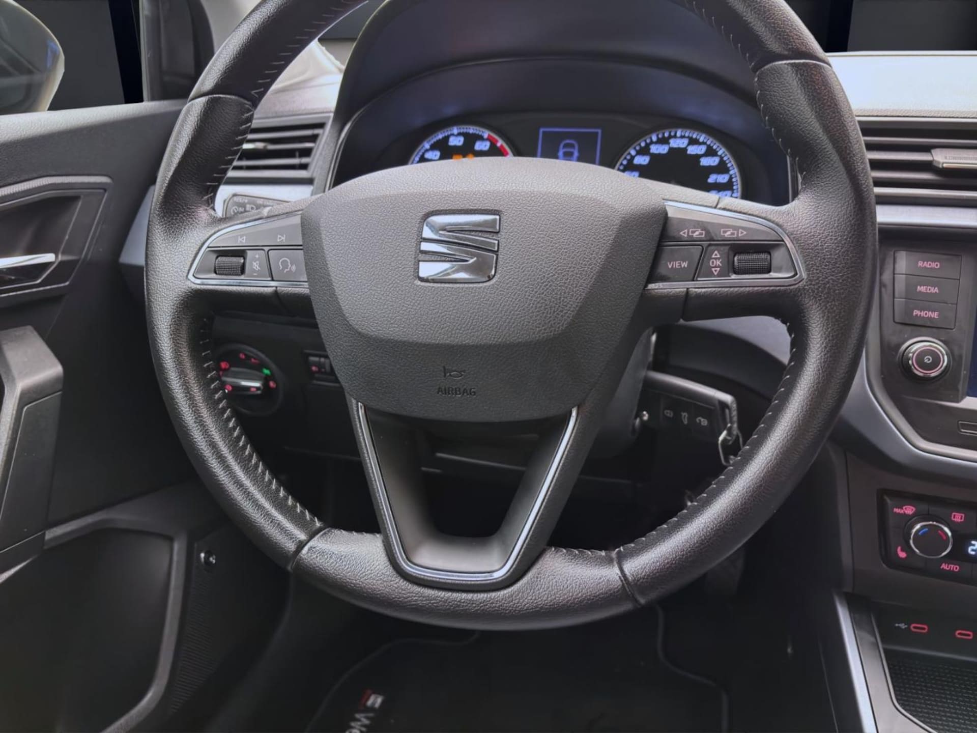 SEAT Arona Style