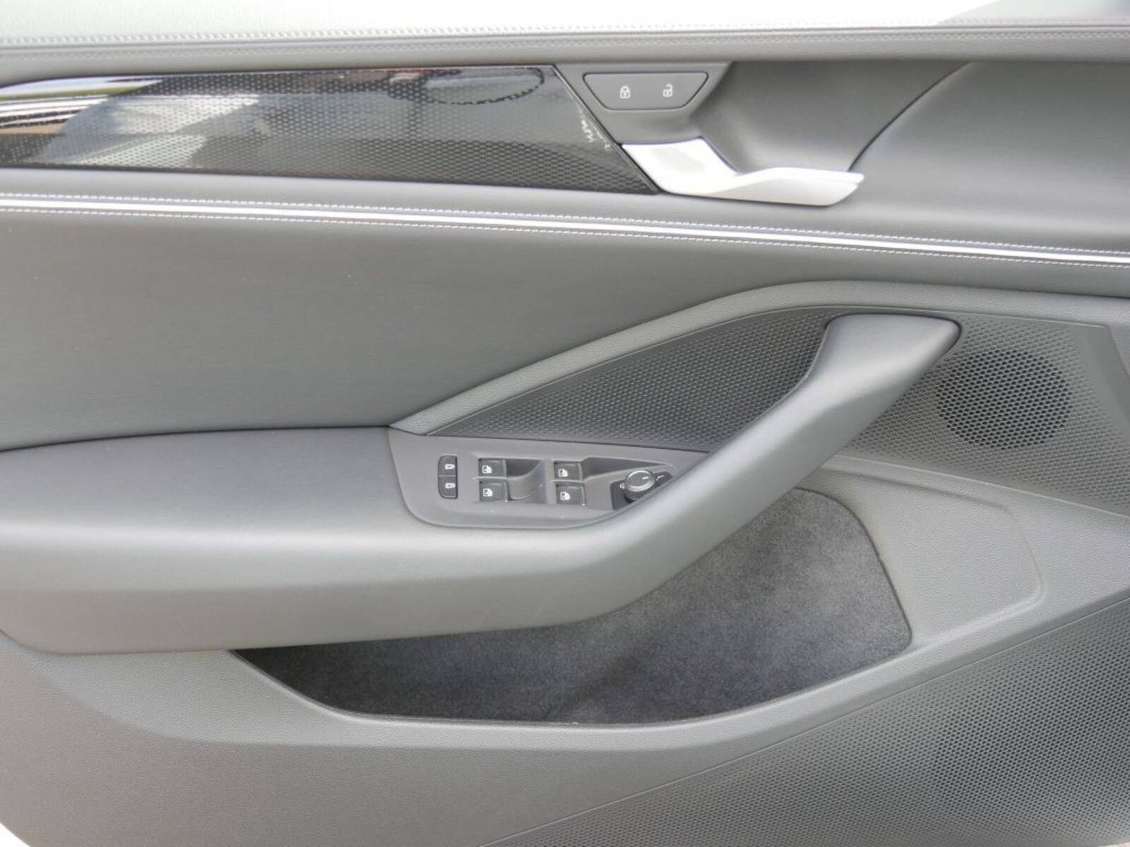 Volkswagen Passat – Bild 10