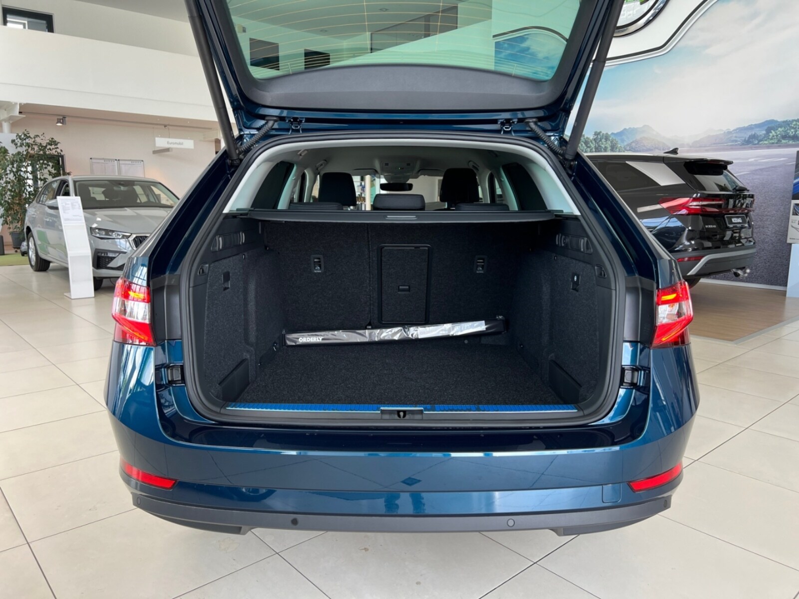 Škoda Superb Combi – Bild 13