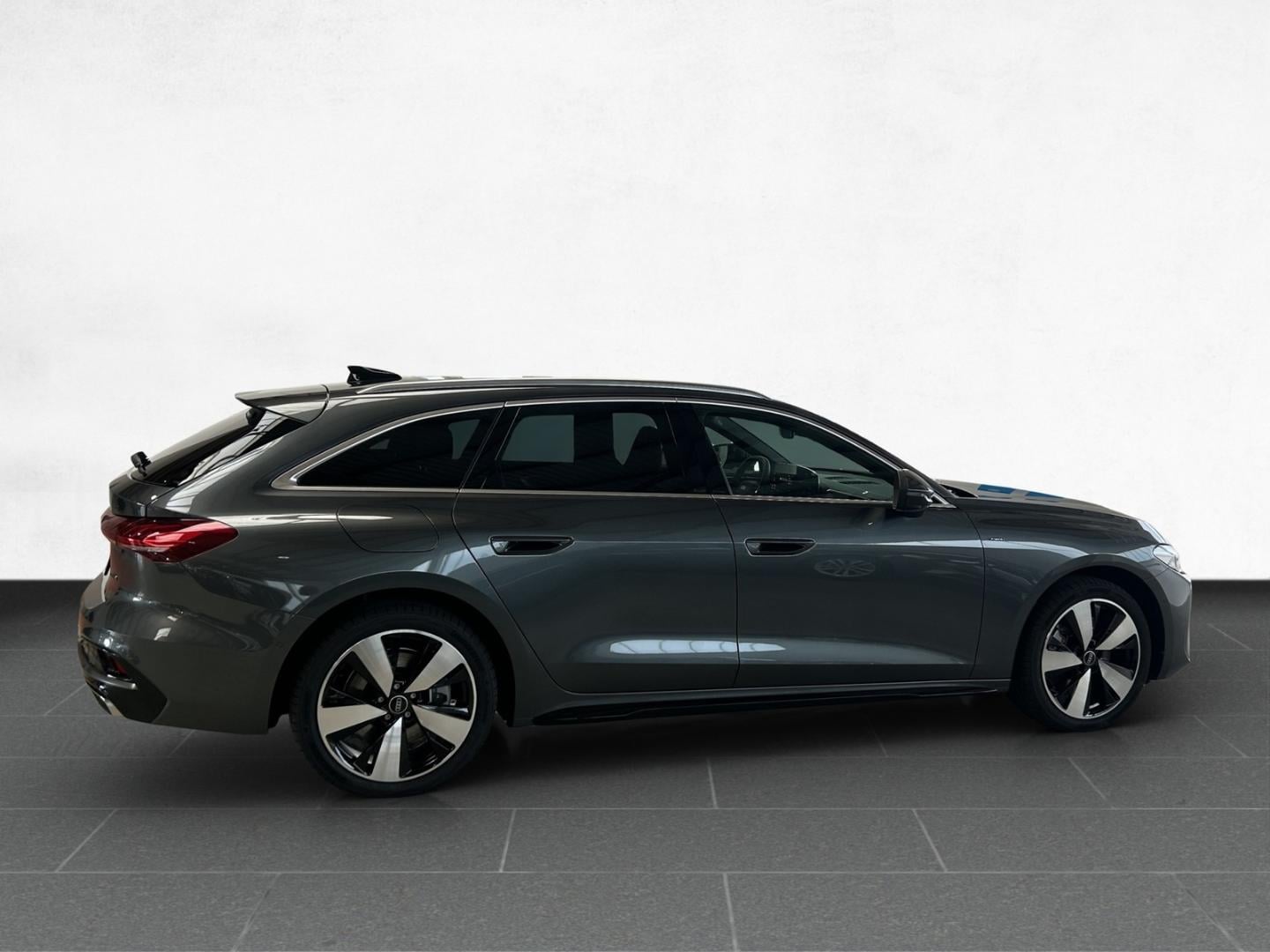 Bild über Audi A5 Avant e-hybrid e-hybrid quattro 220 kW S tronic - für weitere Informationen kontaktieren Sie den Audi Partner