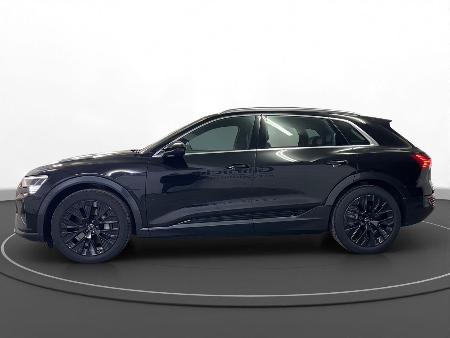 Image about Audi Q8 e-tron advanced 55 e-tron quattro
