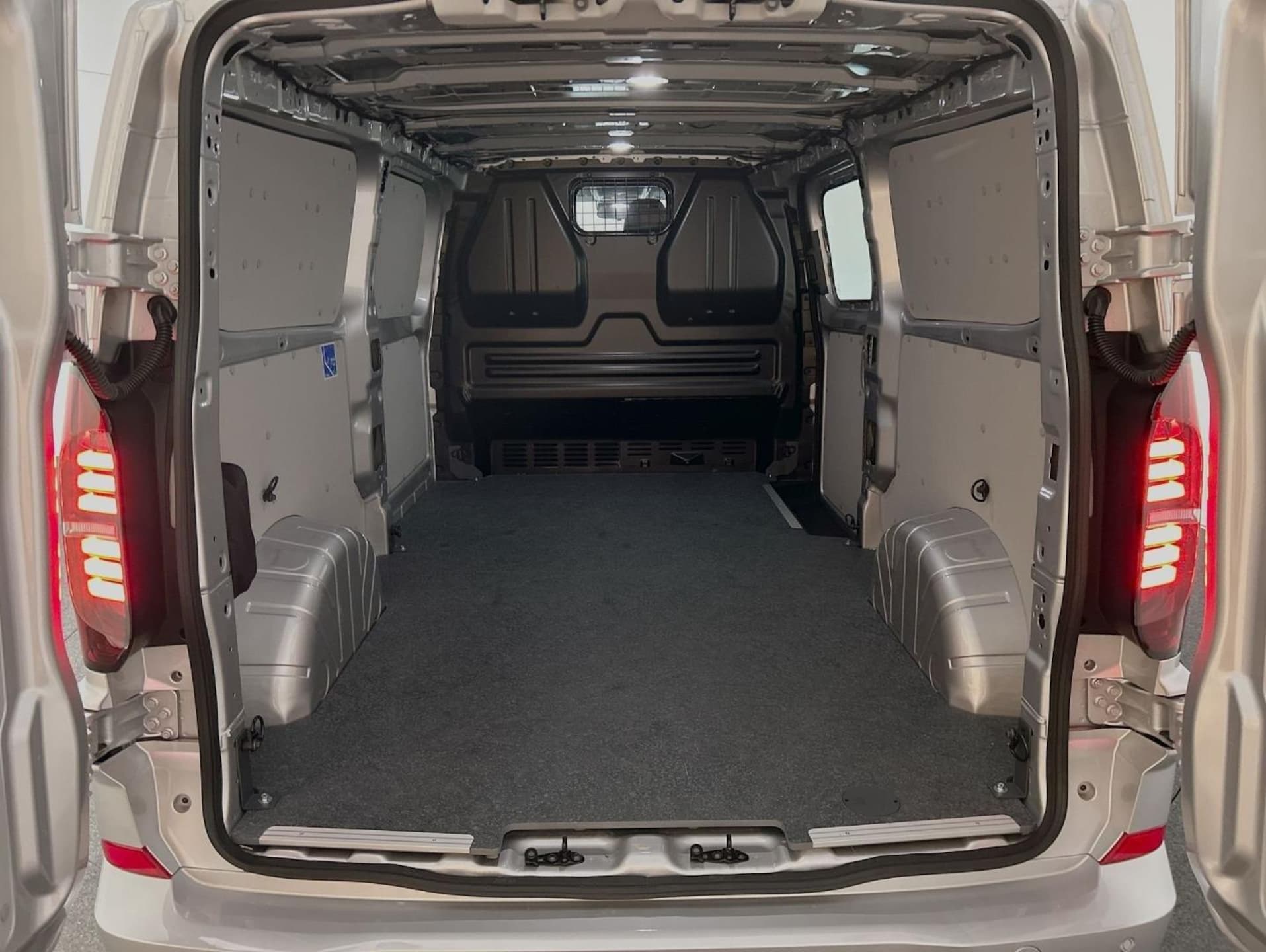 Volkswagen Transporter Kasten langer Radstand