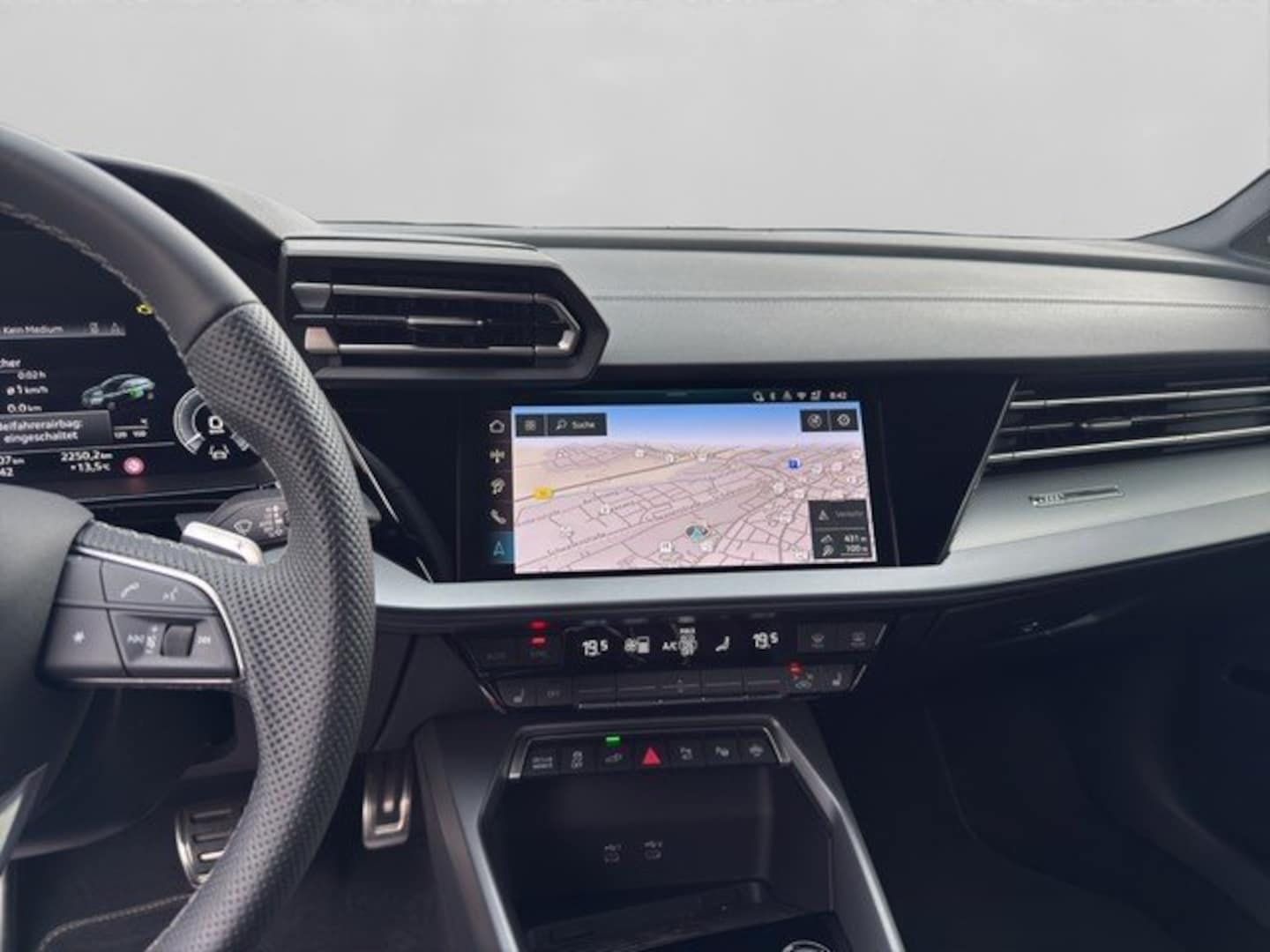 Bild über Audi A3 Sportback TFSI e TFSI e 200 kW S tronic - für weitere Informationen kontaktieren Sie den Audi Partner