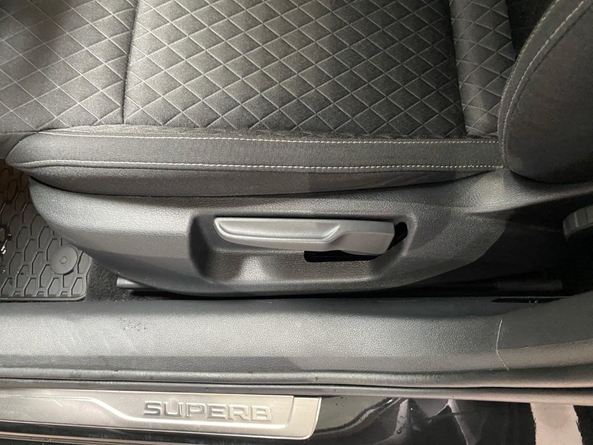 Skoda Superb Combi Ambition