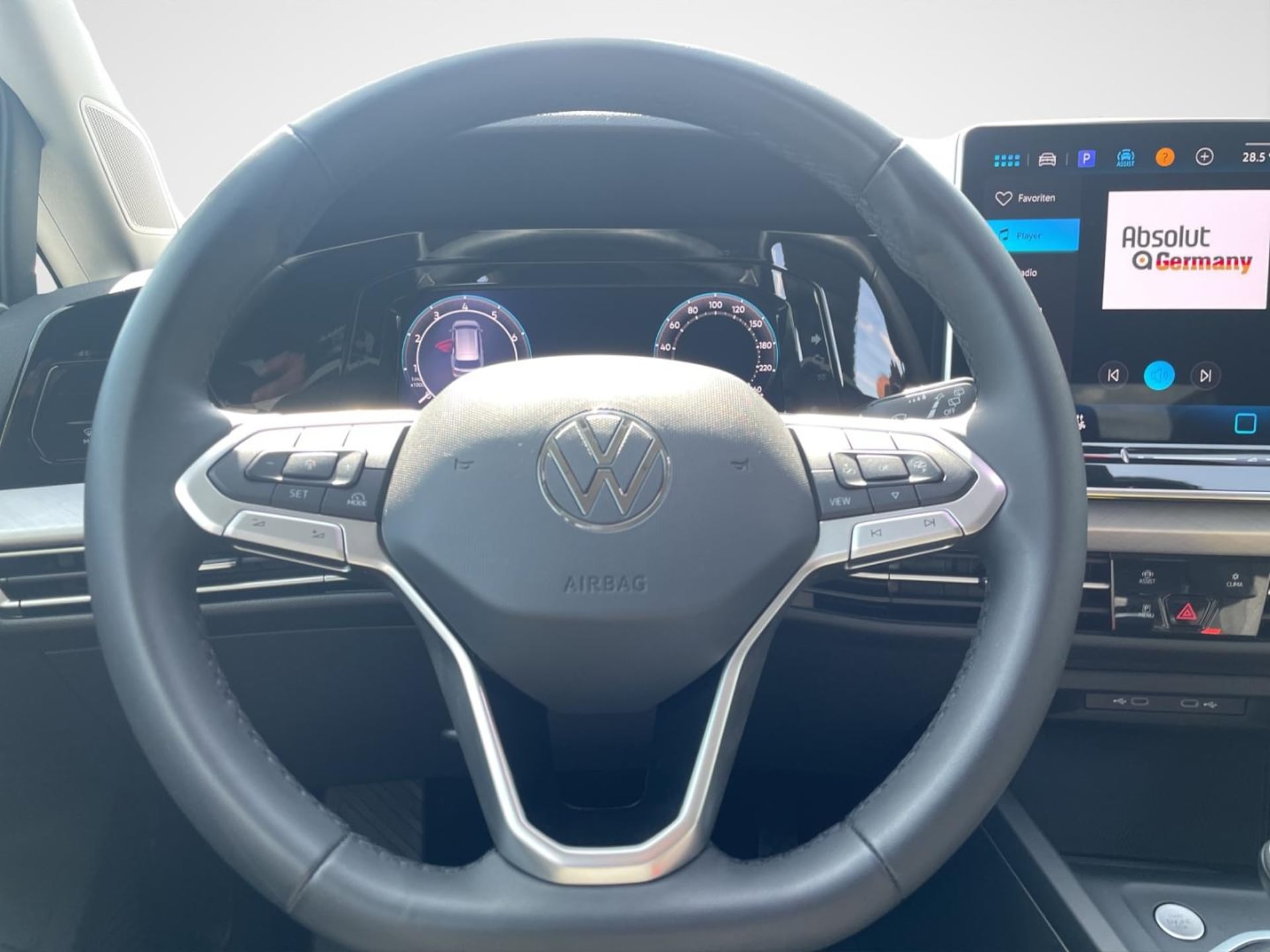 Volkswagen Golf Variant Life